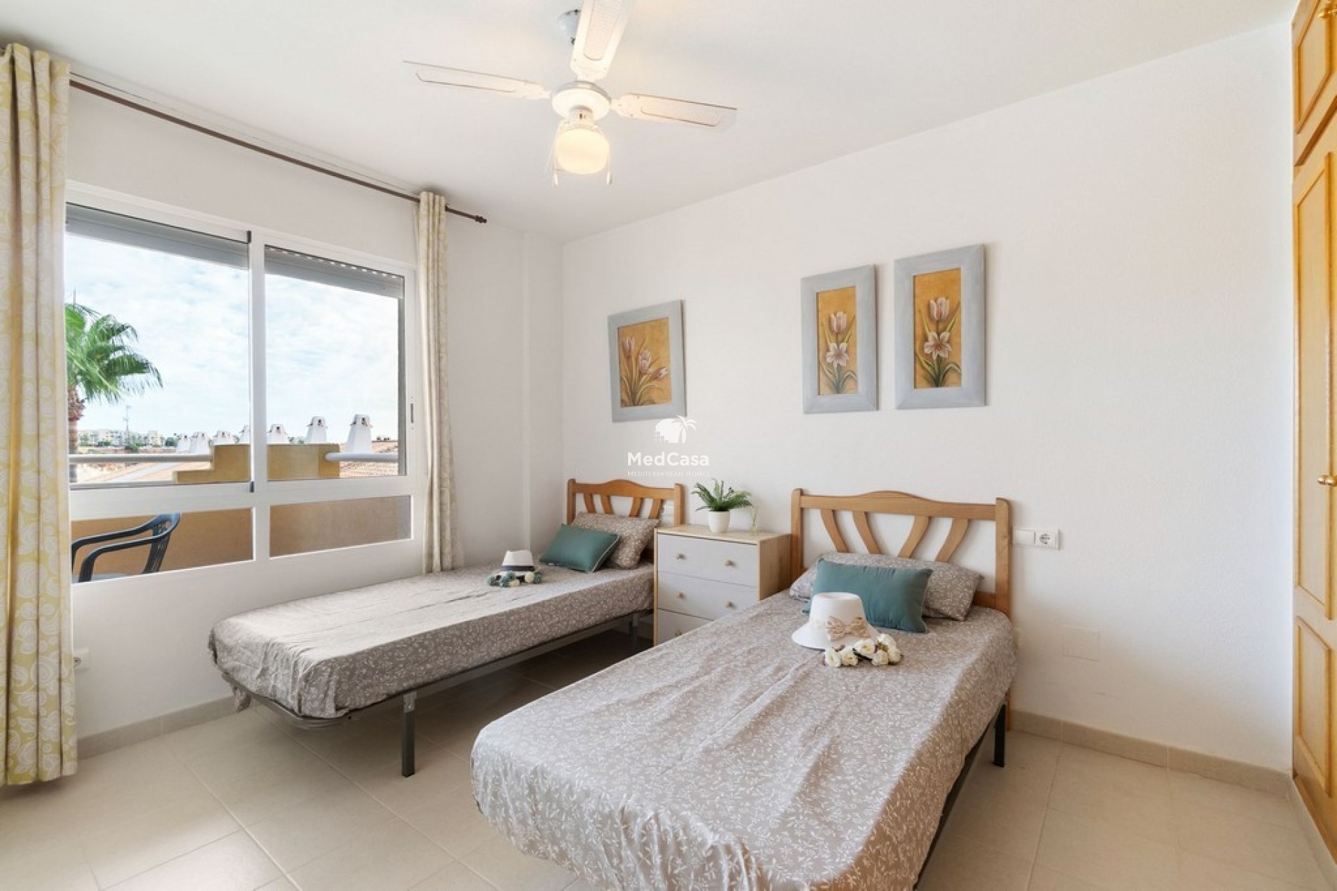 Resale - Apartment -
Orihuela Costa - Campoamor