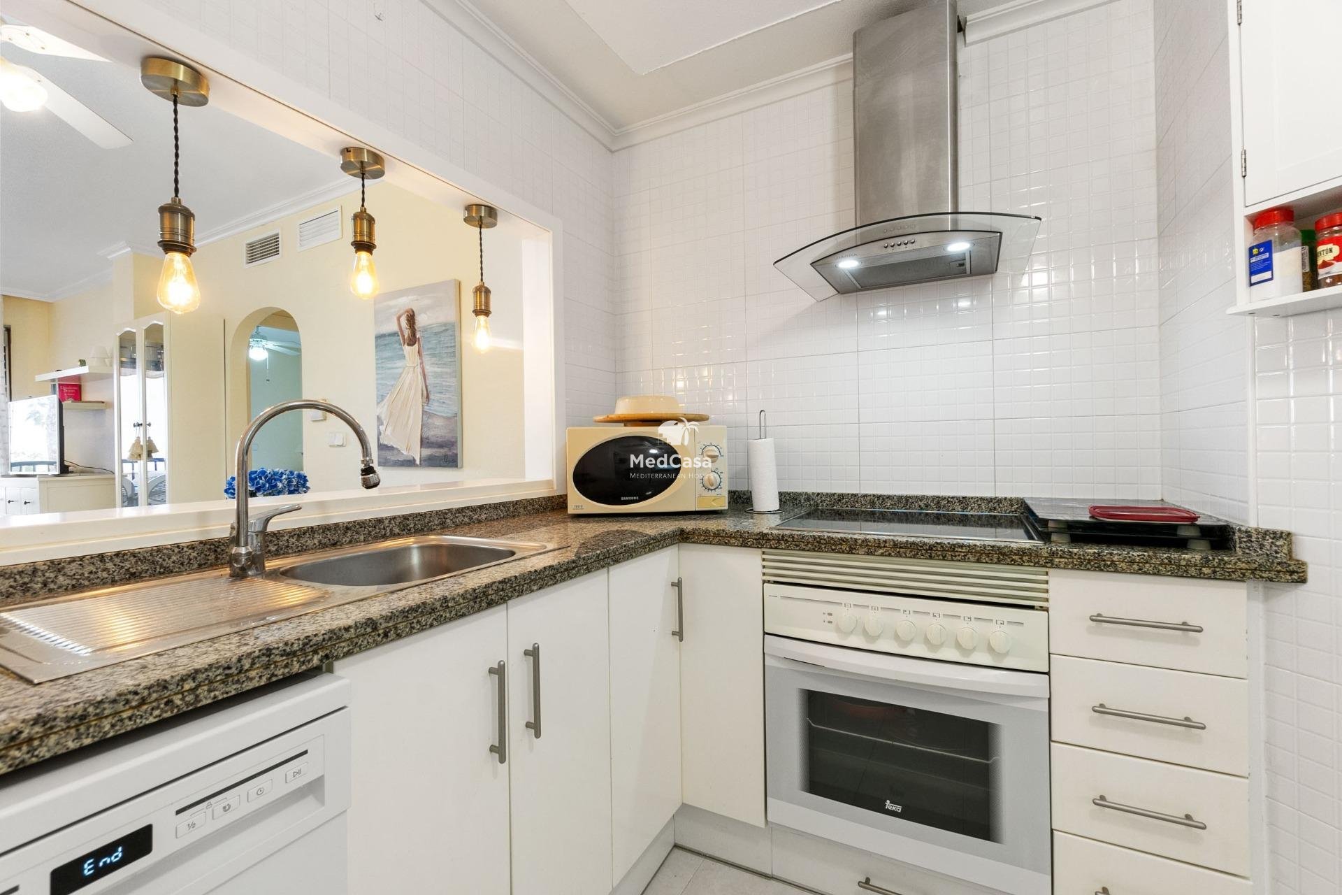 Resale - Apartment -
Orihuela Costa - Campoamor