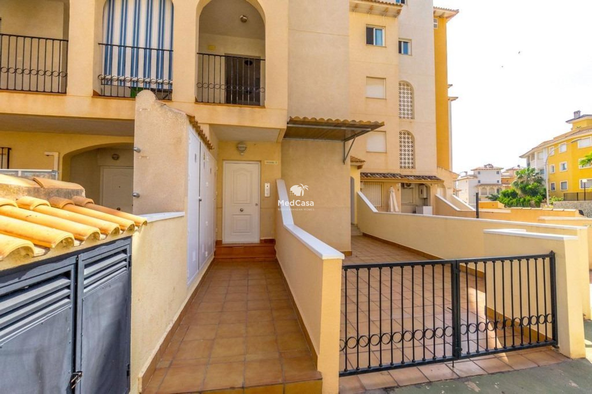 Resale - Apartment -
Orihuela Costa - Campoamor