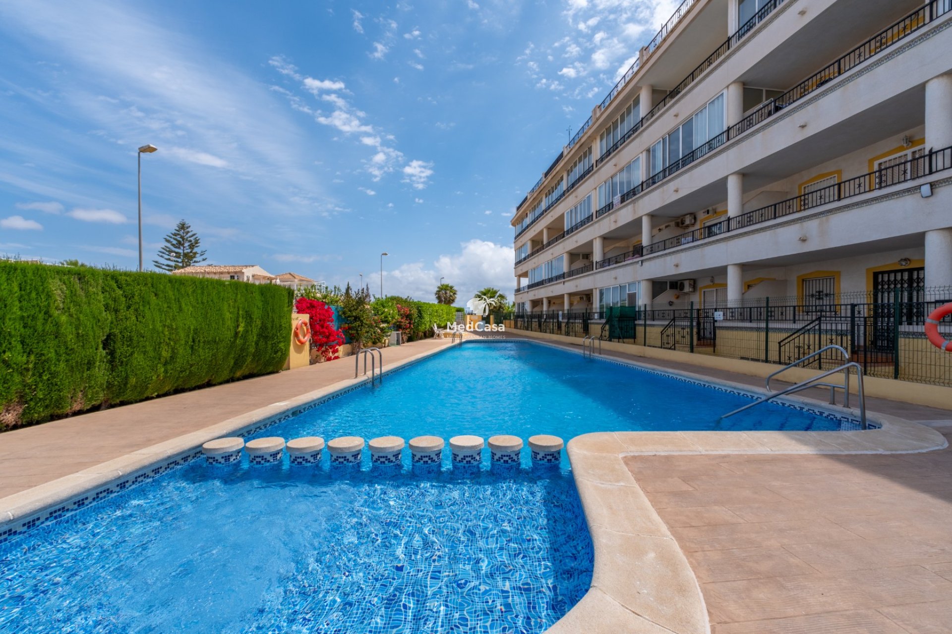 Resale - Apartment -
Orihuela Costa - La Florida
