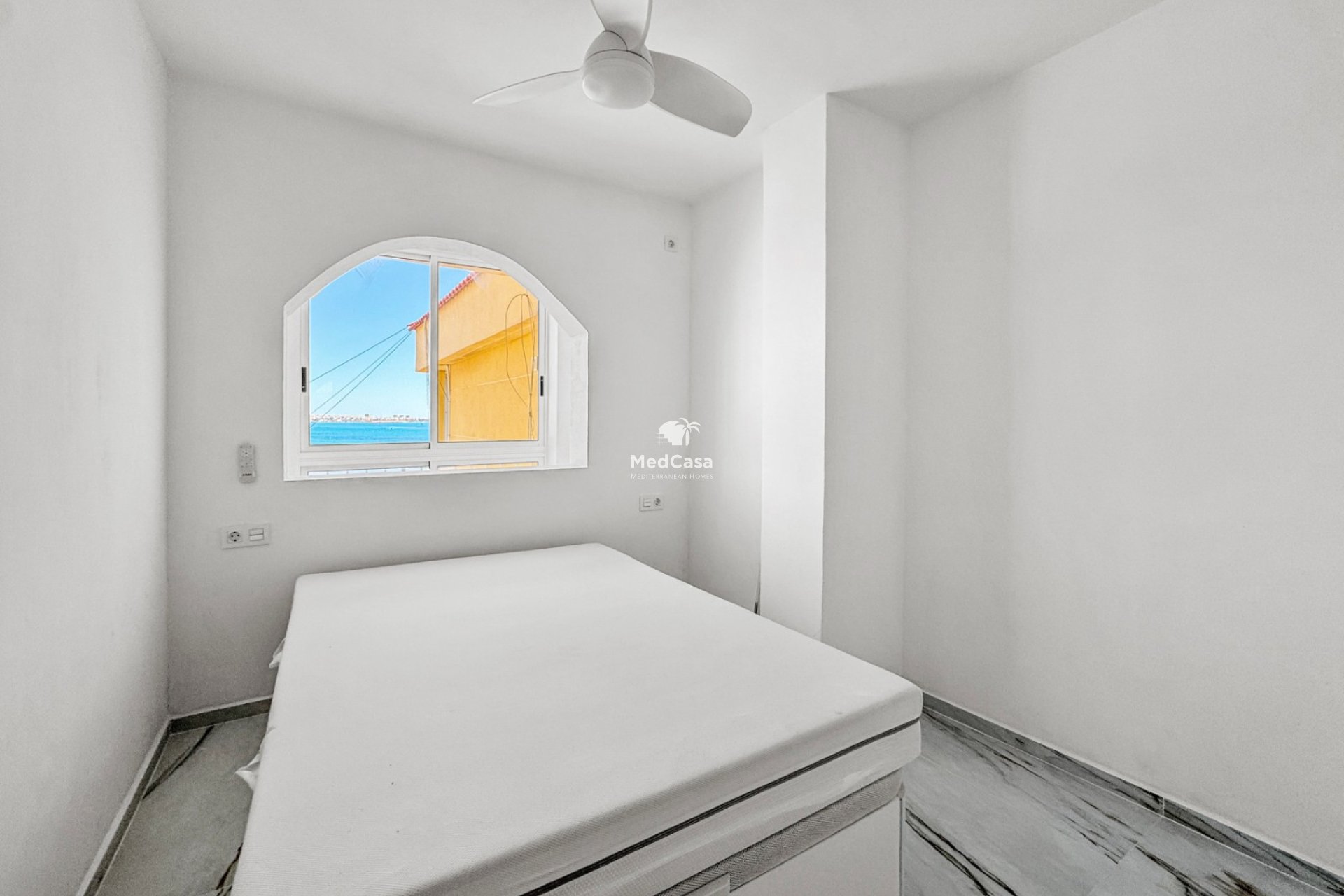 Resale - Apartment -
Orihuela Costa - Punta Prima