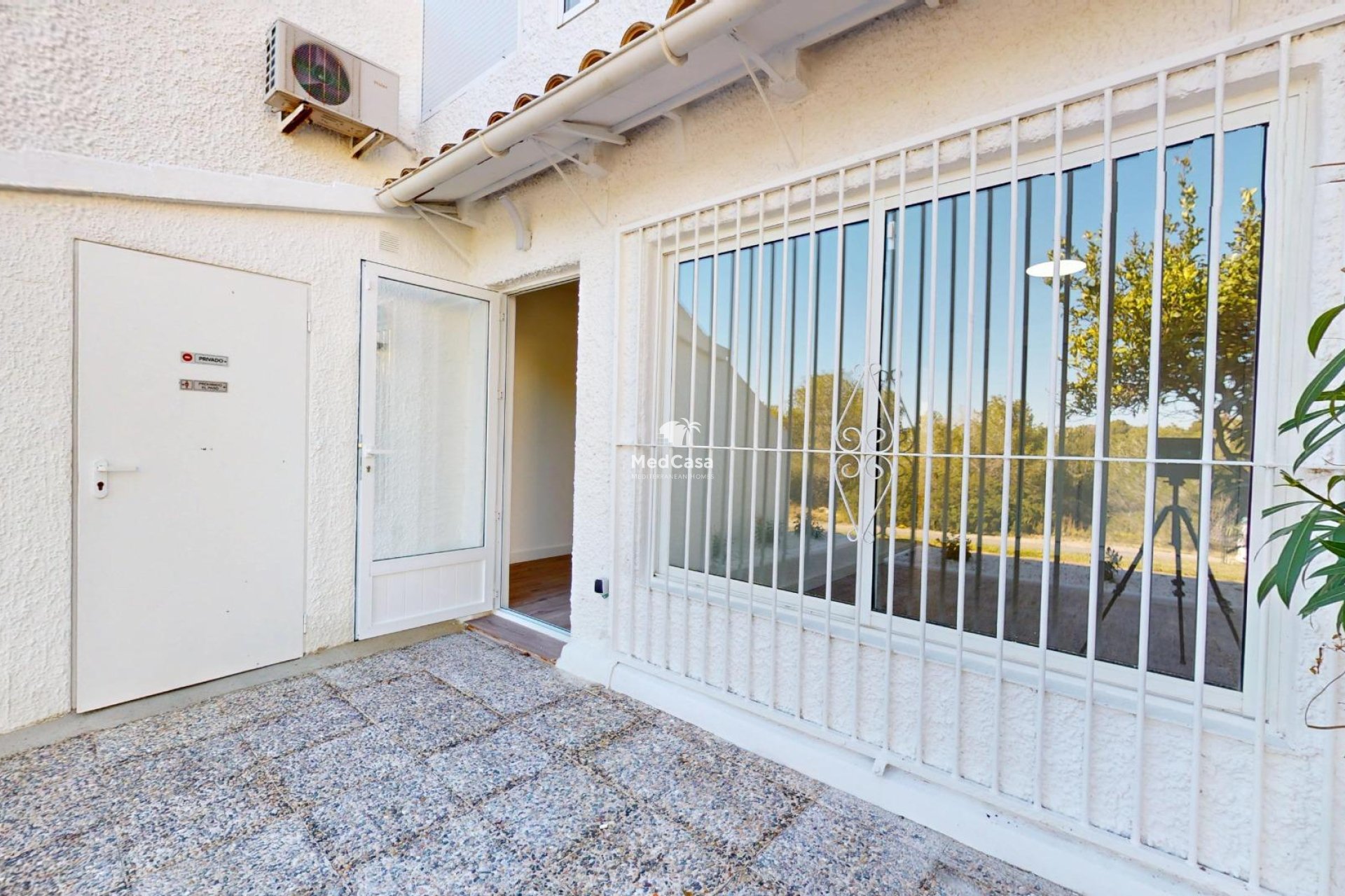Resale - Apartment -
Orihuela Costa - Villamartín-Las Filipinas