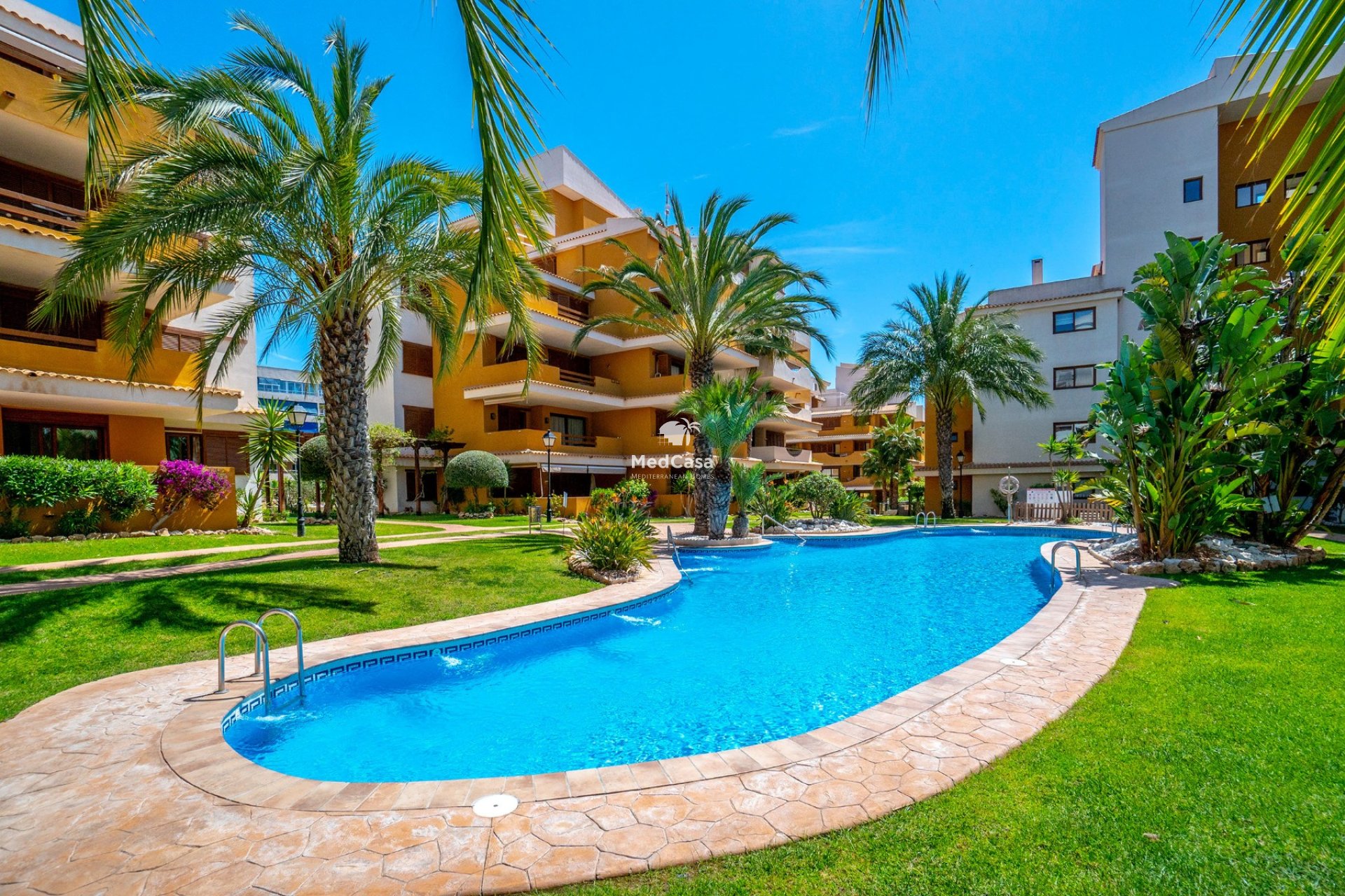 Resale - Apartment -
Orihuela Costa