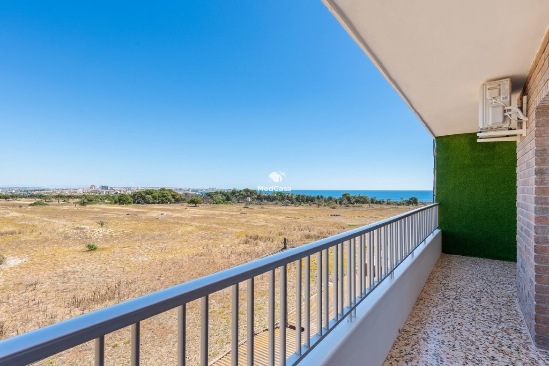 Resale - Apartment -
Orihuela Costa