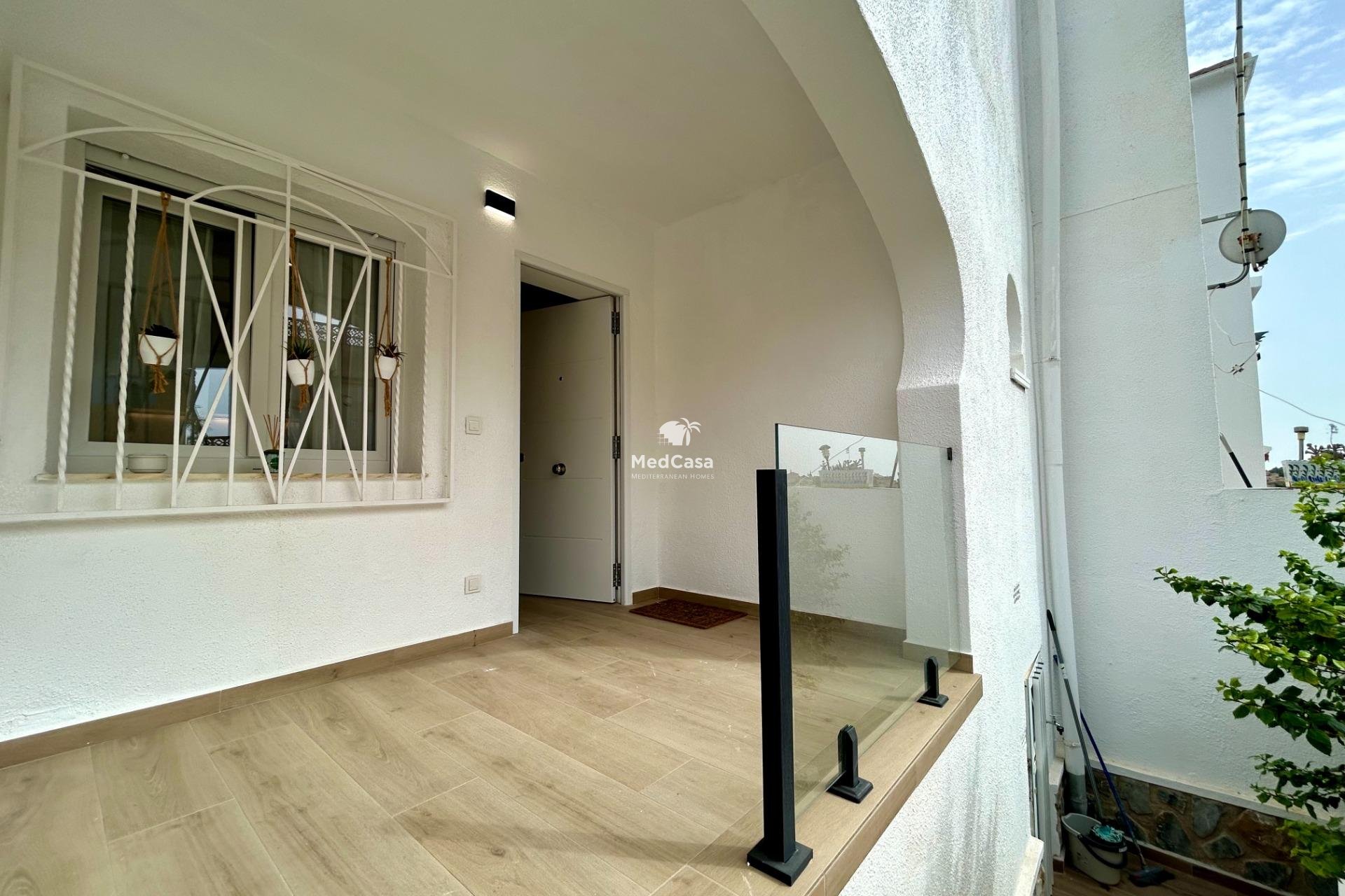 Resale - Apartment -
San Miguel de Salinas - Las filipinas