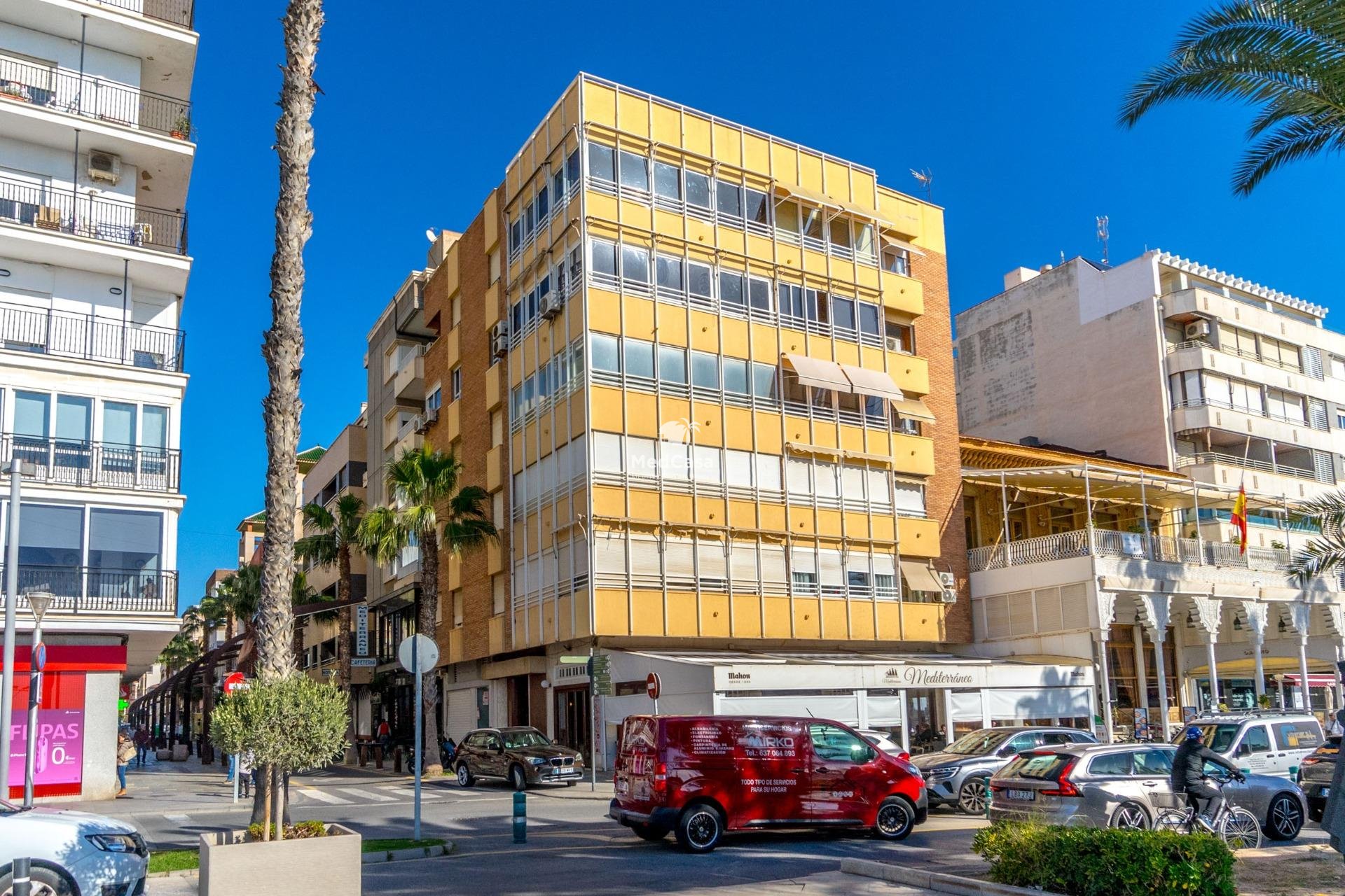 Resale - Apartment -
Torrevieja - Centro - Muelle Pesquero
