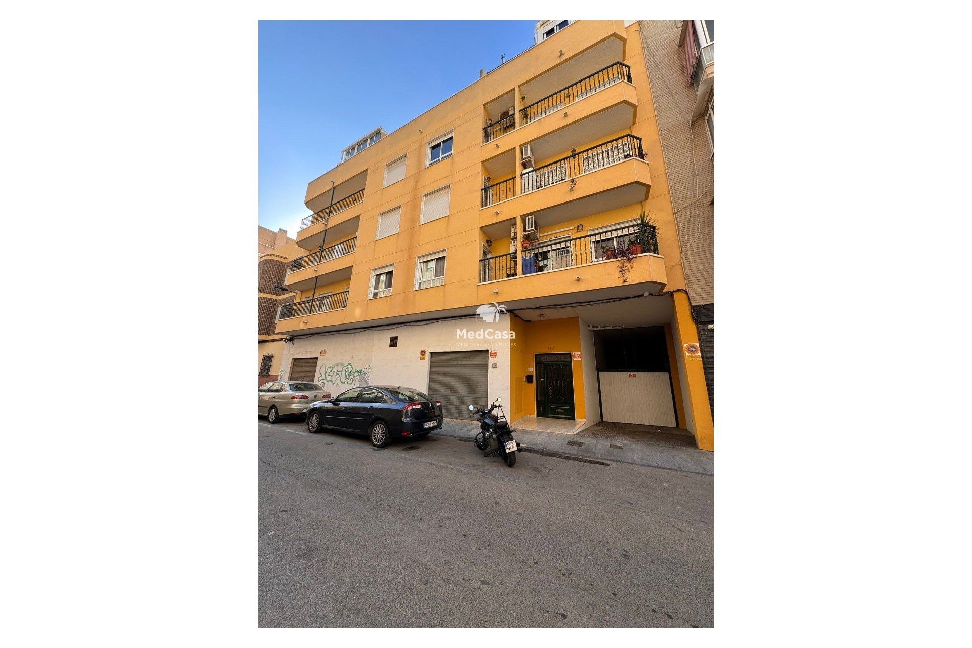 Resale - Apartment -
Torrevieja - Centro