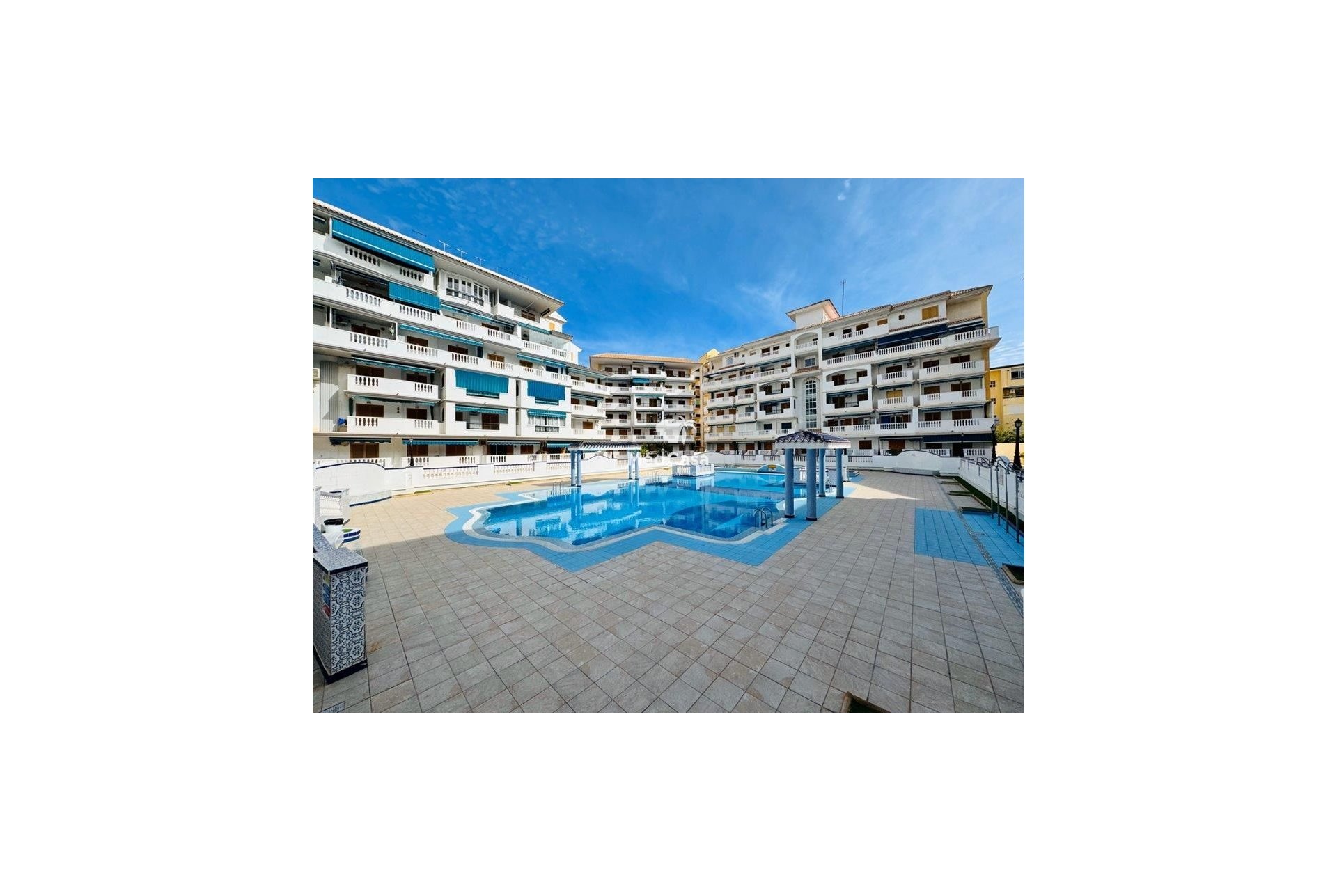 Resale - Apartment -
Torrevieja - La Mata