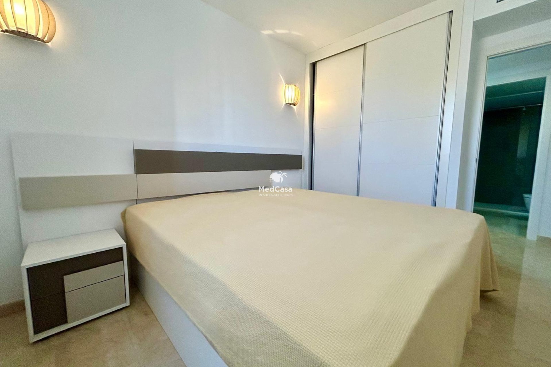 Resale - Apartment -
Torrevieja - Punta prima