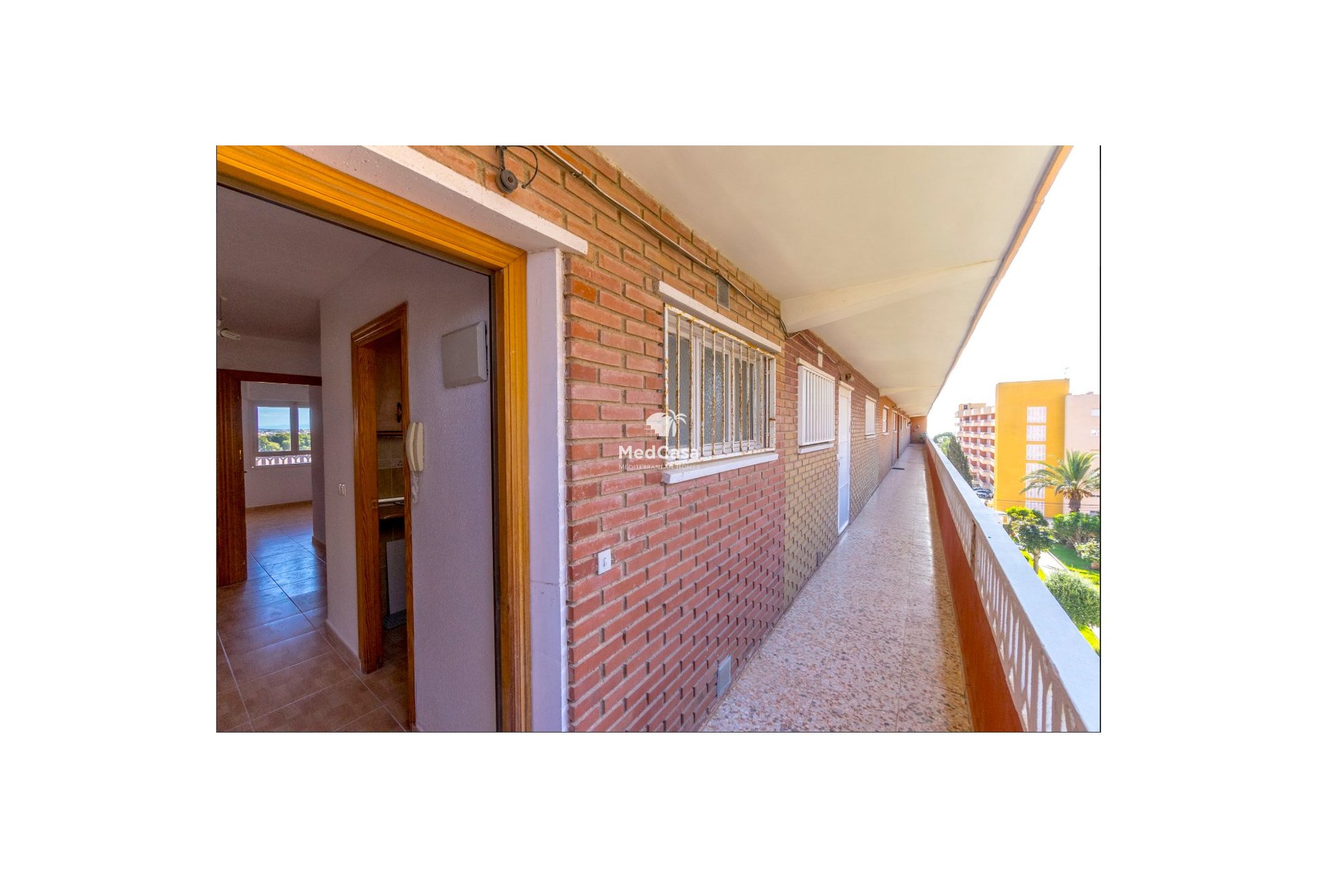 Resale - Apartment -
Torrevieja - Punta prima