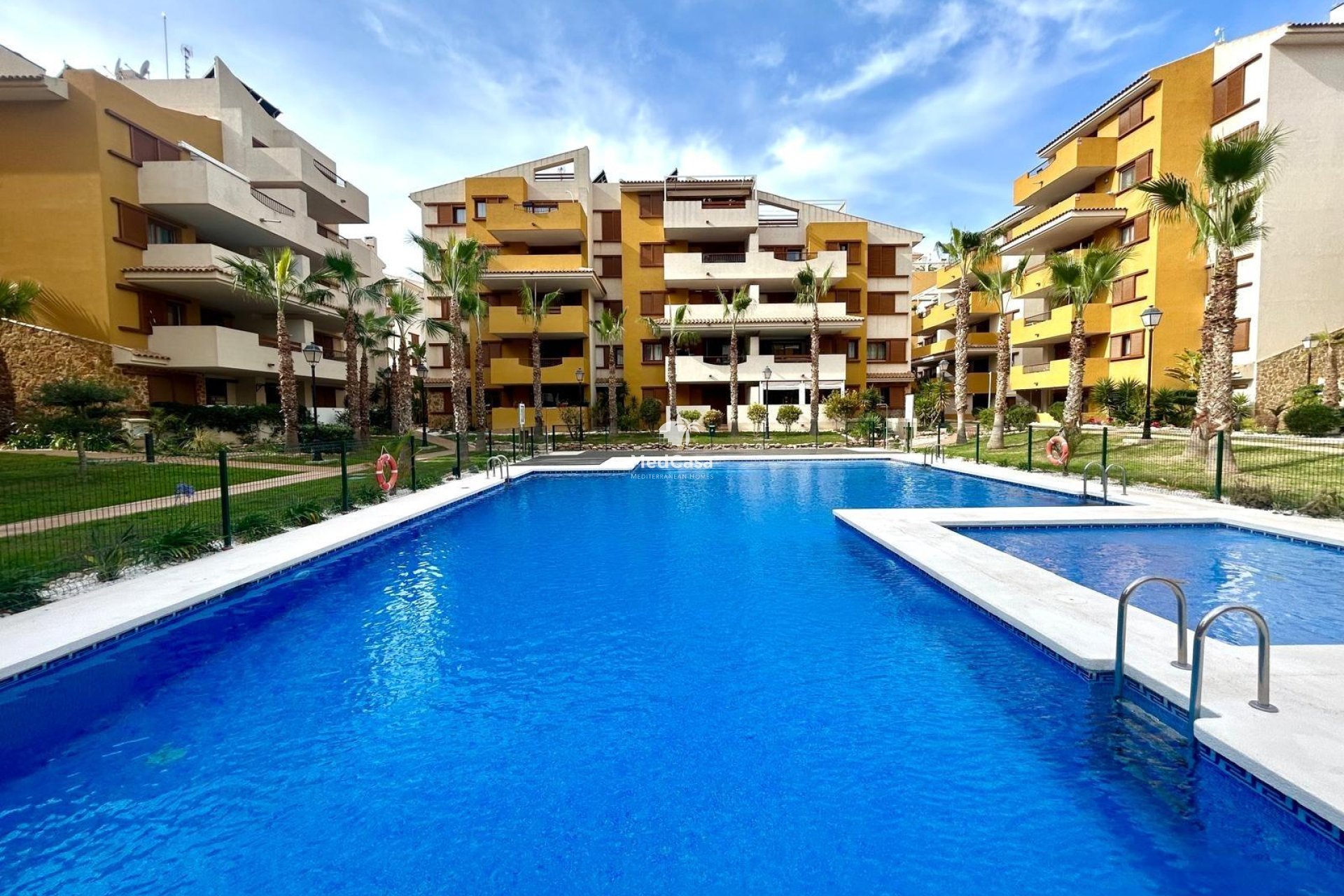 Resale - Apartment -
Torrevieja - Punta prima