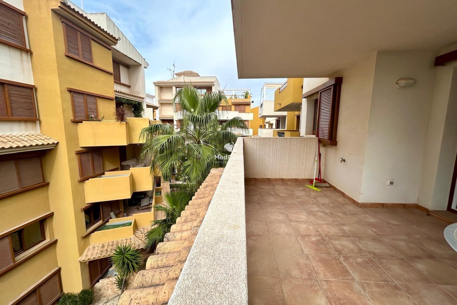 Resale - Apartment -
Torrevieja - Punta prima