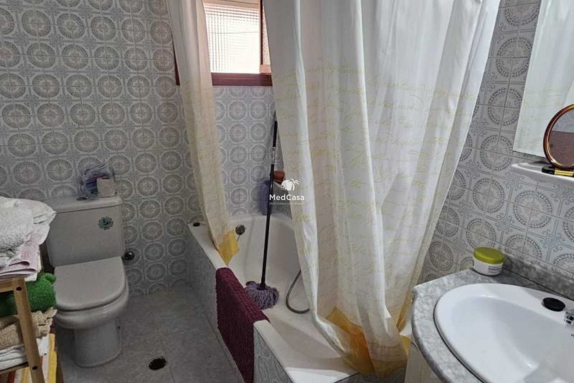 Resale - Apartment -
Villajoyosa - town