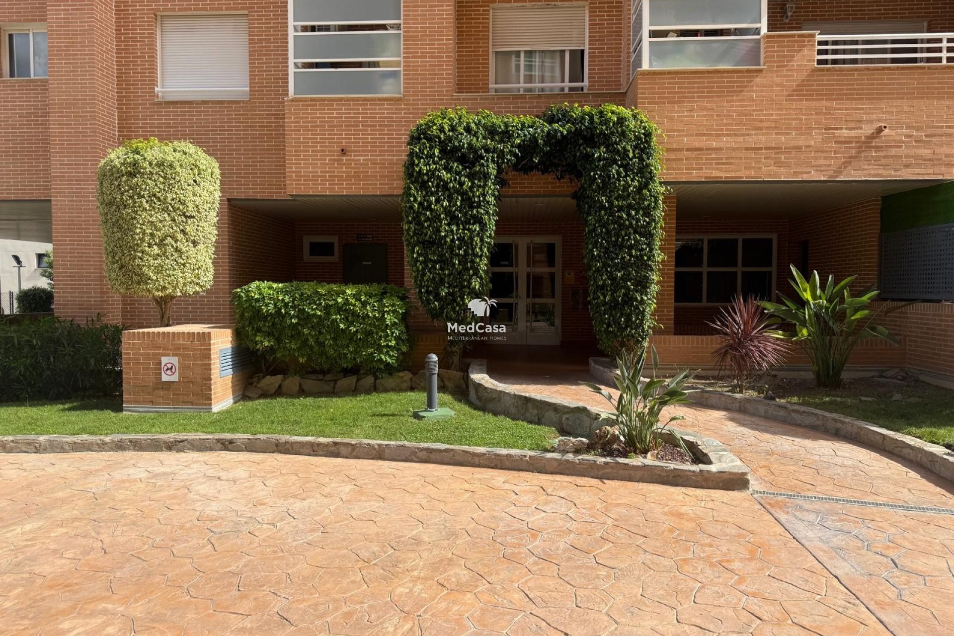 Resale - Apartment -
Villajoyosa