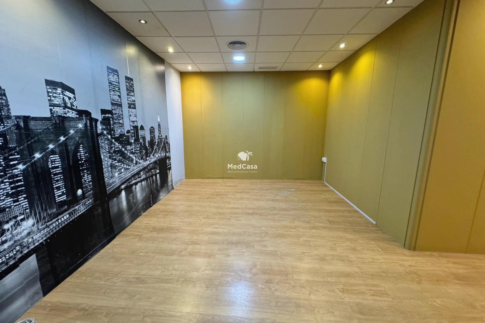 Resale - Commercial -
Guardamar del Segura - Guardamar