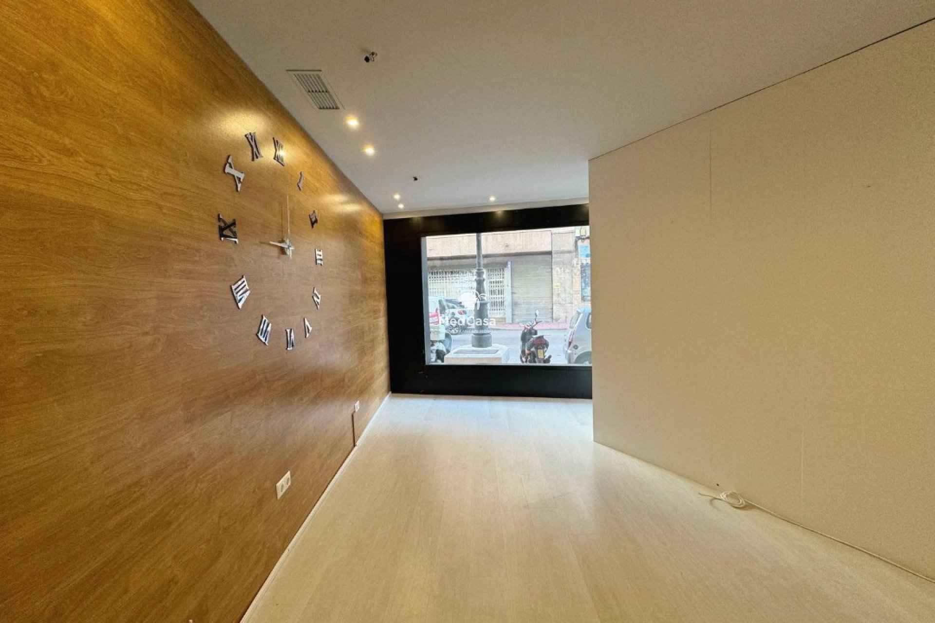 Resale - Commercial -
Guardamar del Segura - Guardamar