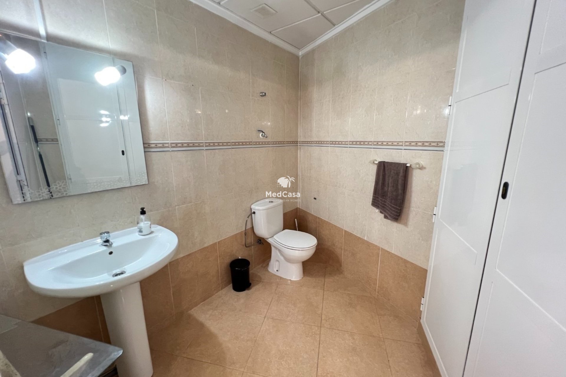 Resale - Commercial -
Guardamar del Segura - Guardamar
