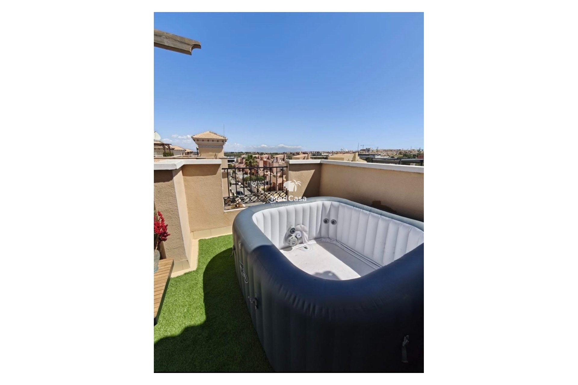 Resale - Corner Townhouse -
Orihuela Costa - Villamartín