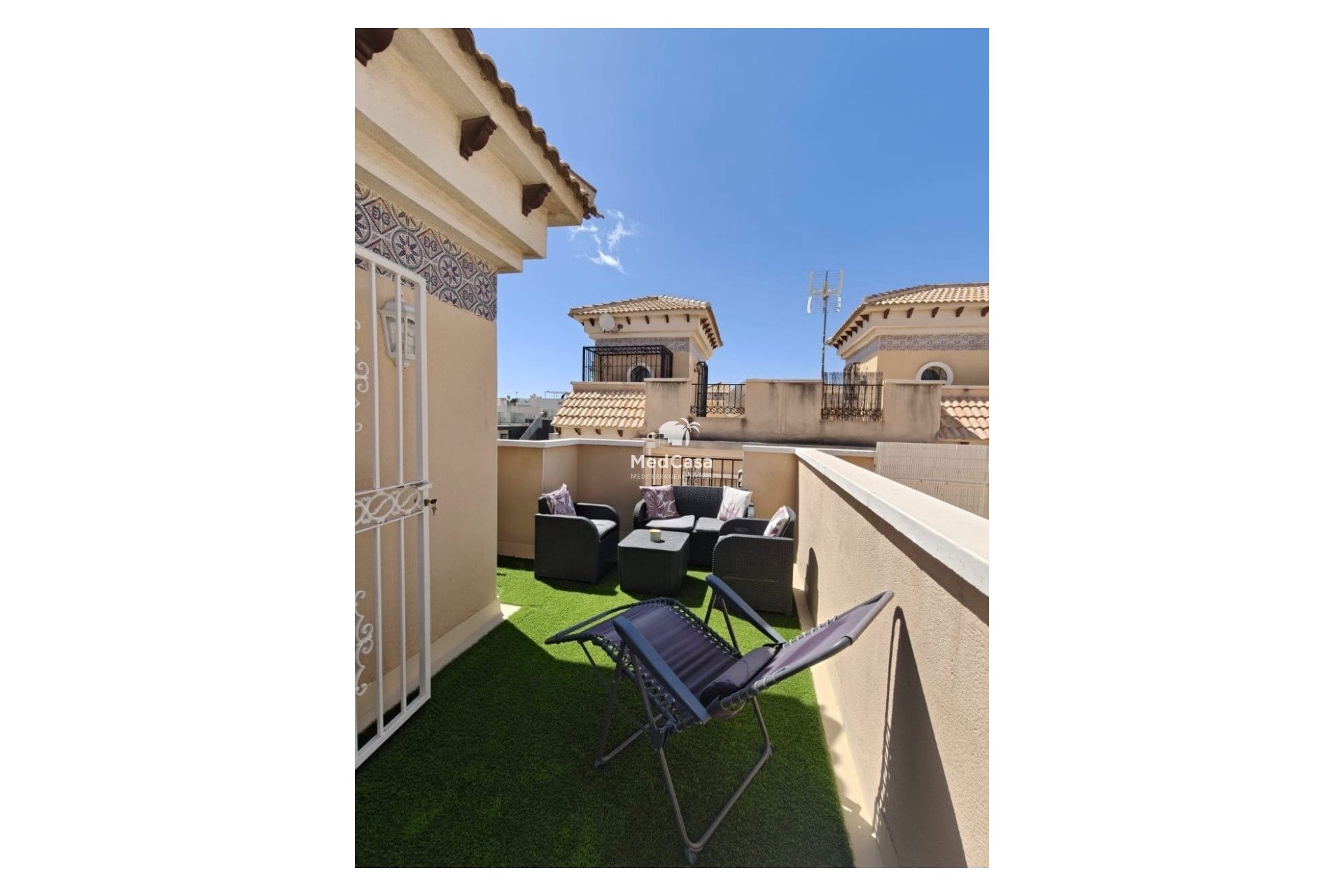 Resale - Corner Townhouse -
Orihuela Costa - Villamartín