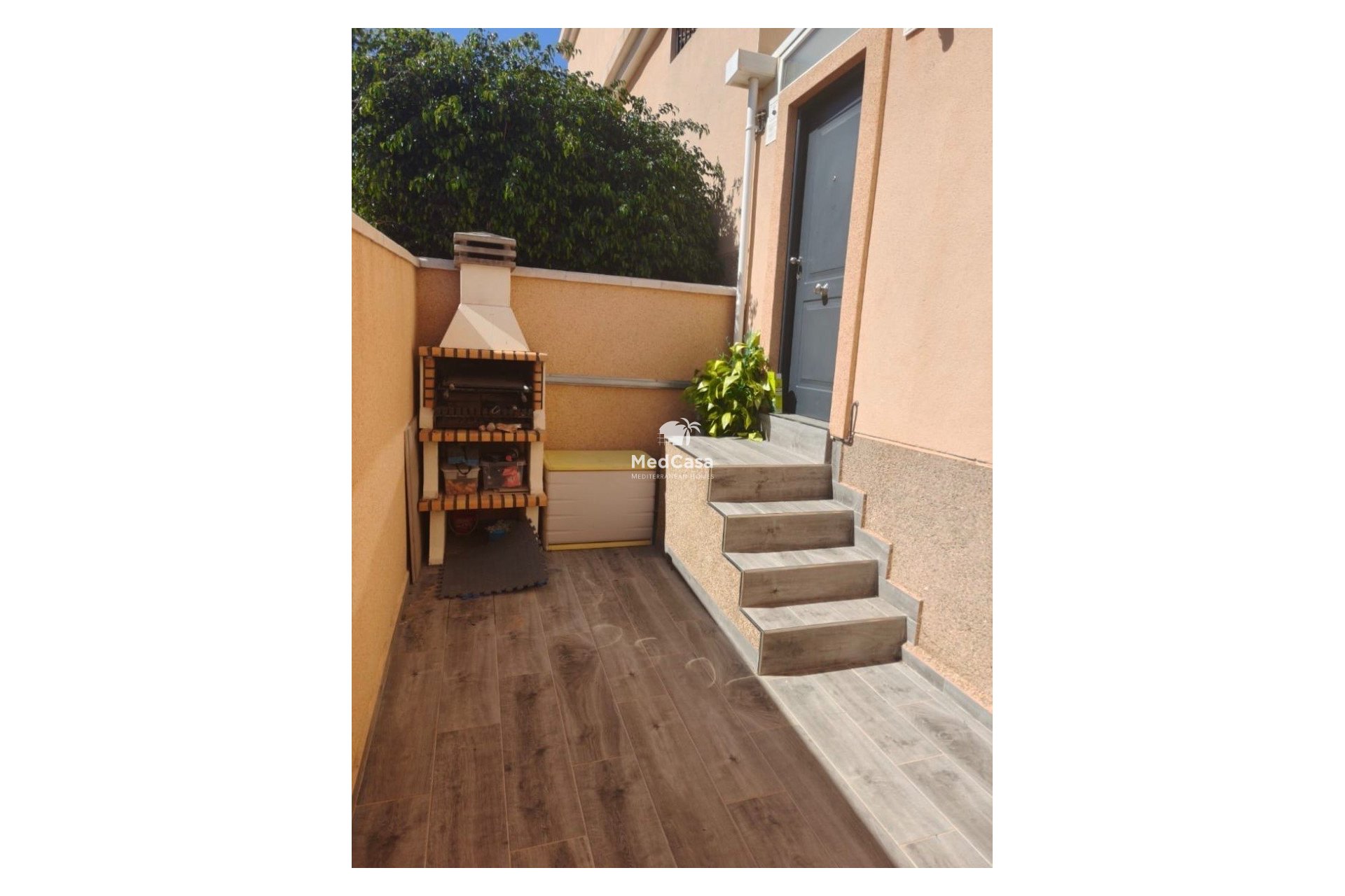 Resale - Corner Townhouse -
Orihuela Costa - Villamartín