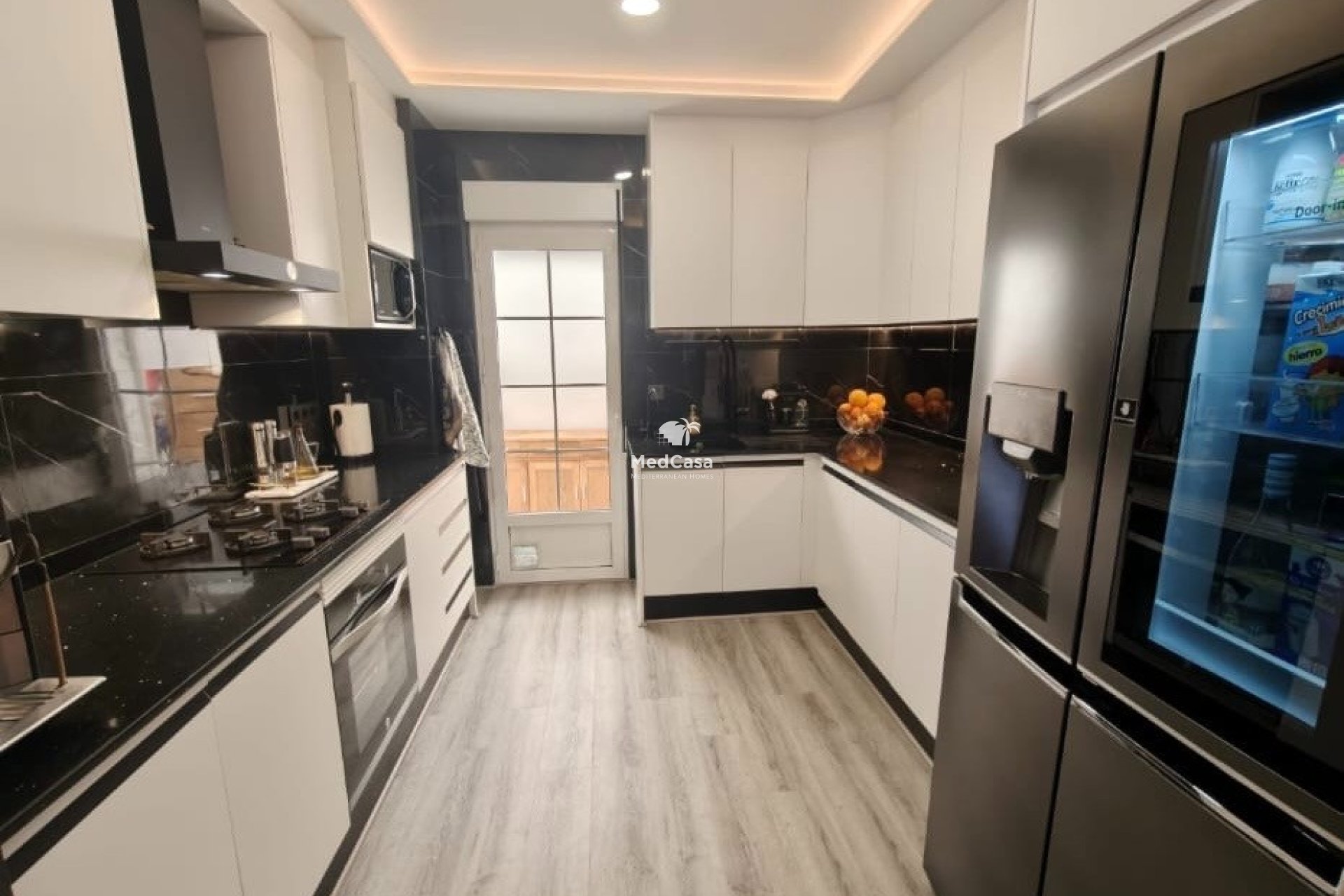 Resale - Corner Townhouse -
Orihuela Costa - Villamartín