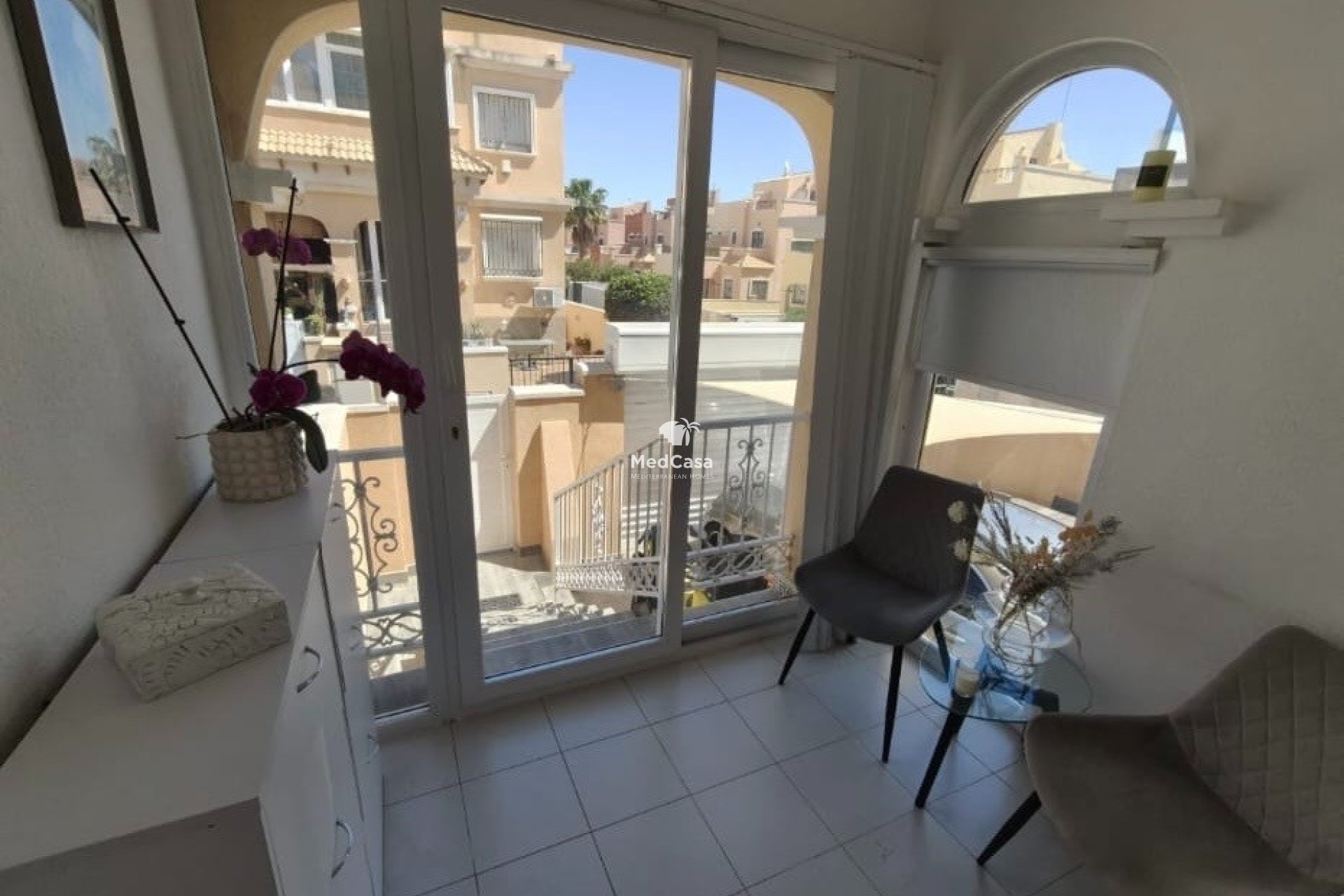 Resale - Corner Townhouse -
Orihuela Costa - Villamartín