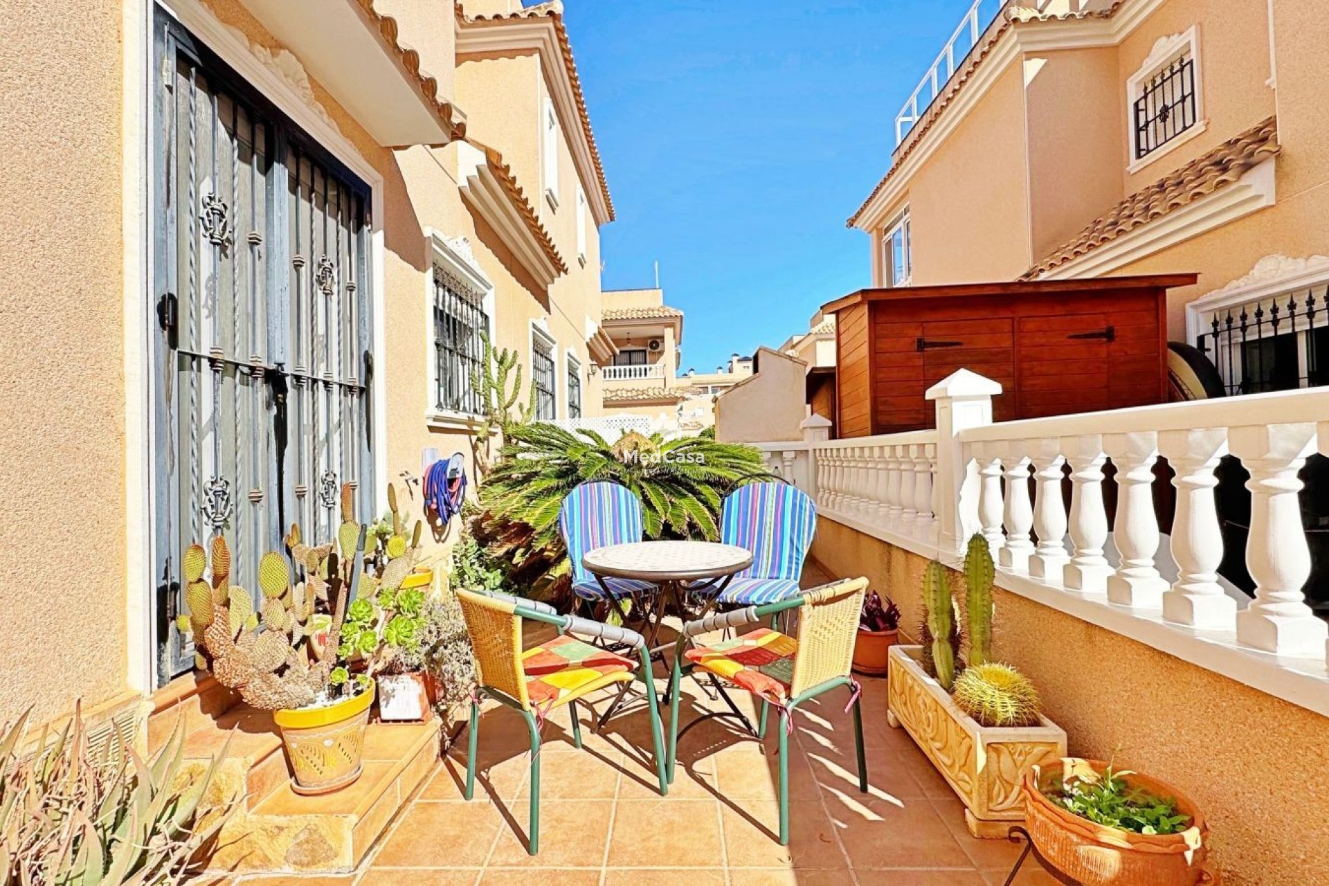 Resale - Corner Townhouse -
Orihuela Costa - Villamartín