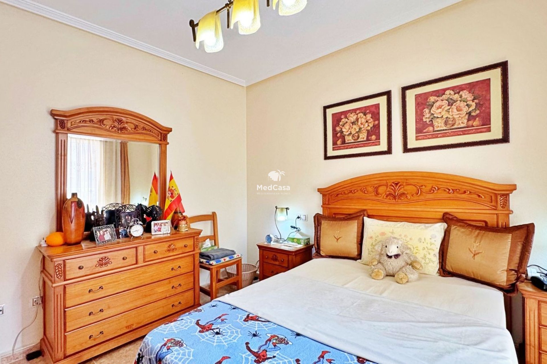 Resale - Corner Townhouse -
Orihuela Costa - Villamartín
