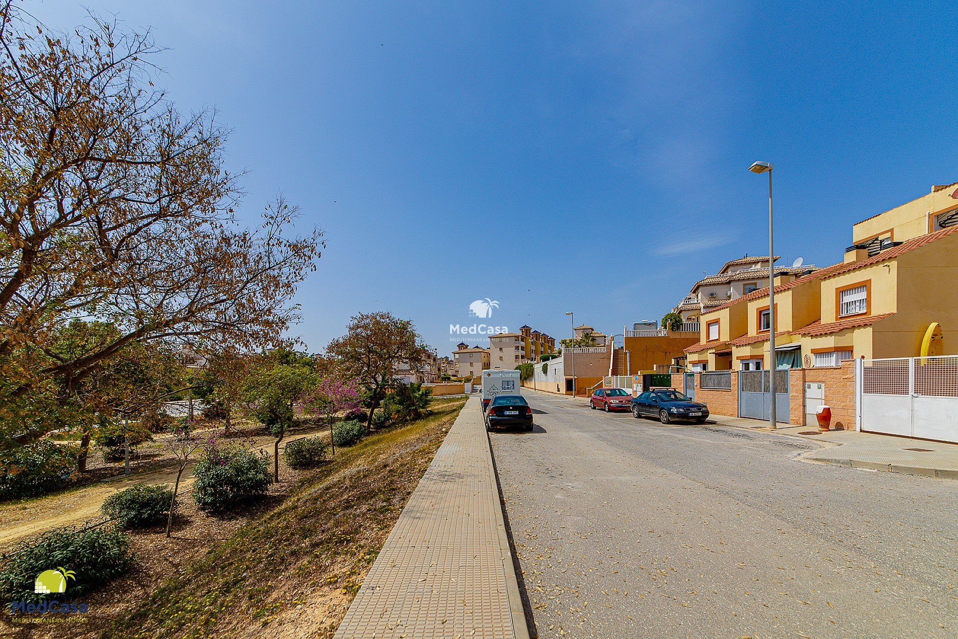 Resale - Corner Townhouse -
Orihuela Costa