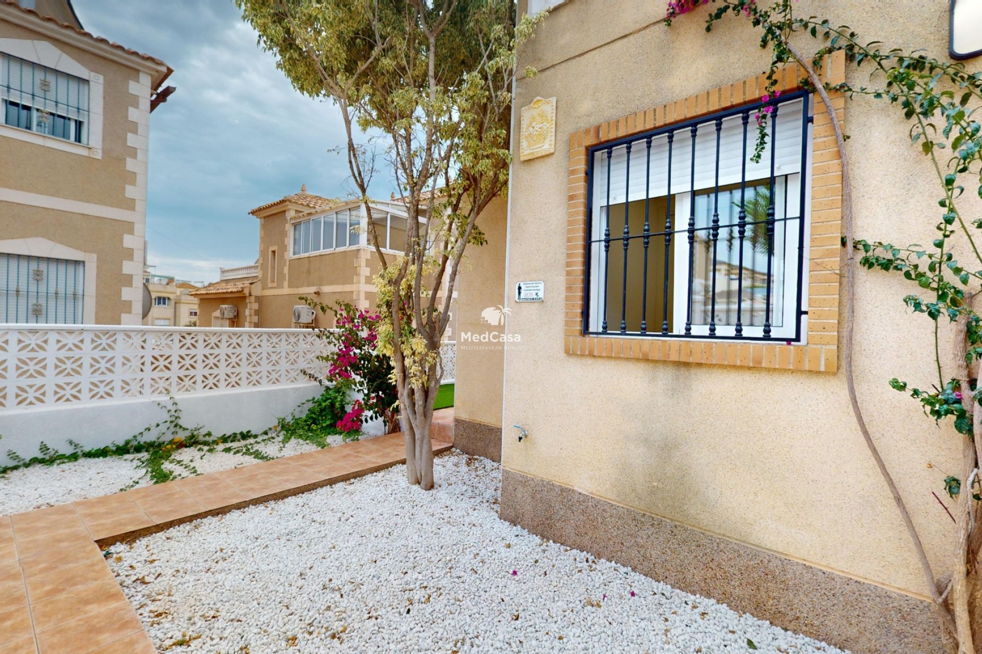 Resale - Corner Townhouse -
Orihuela Costa