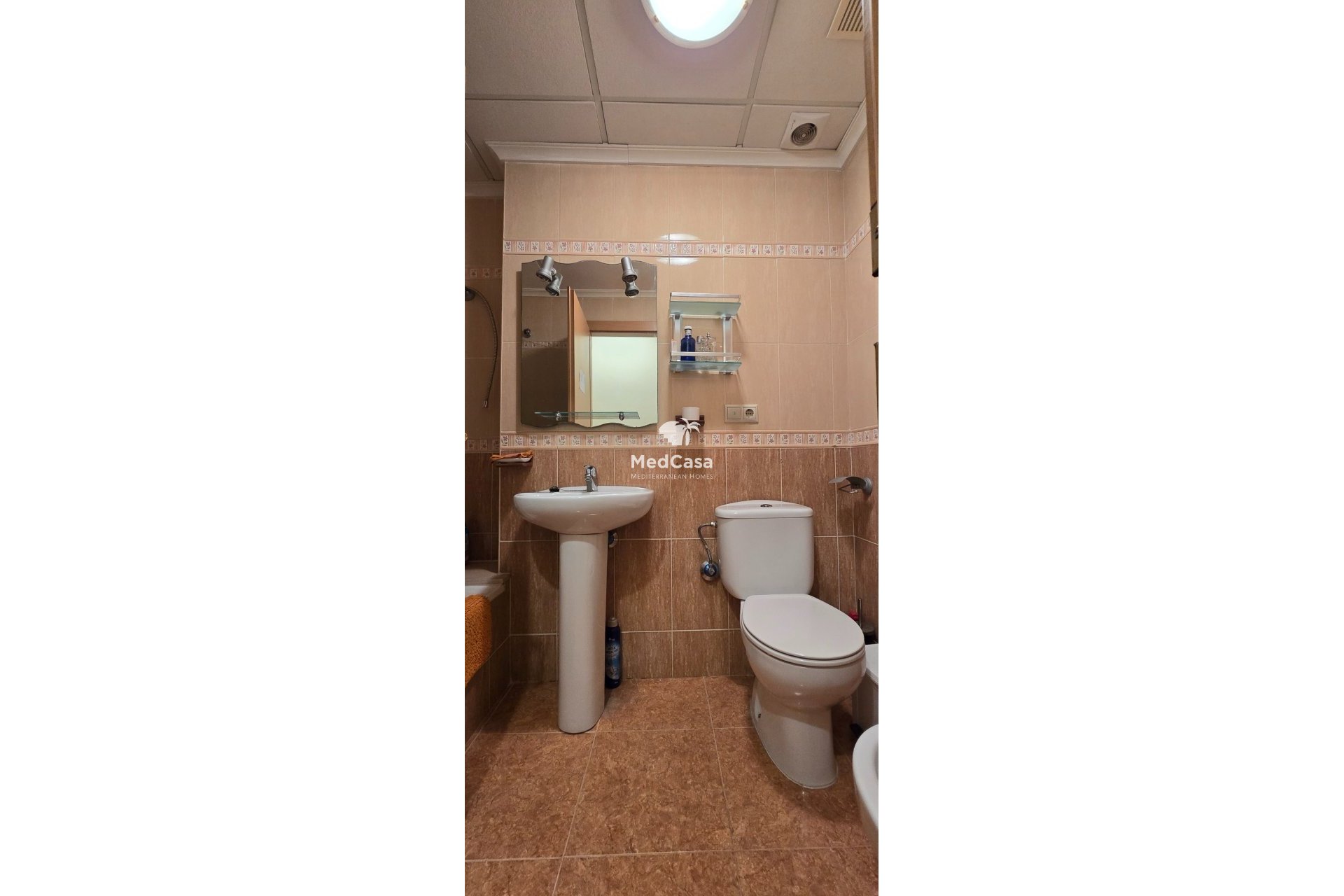 Resale - Ground floor apartment -
Formentera del Segura