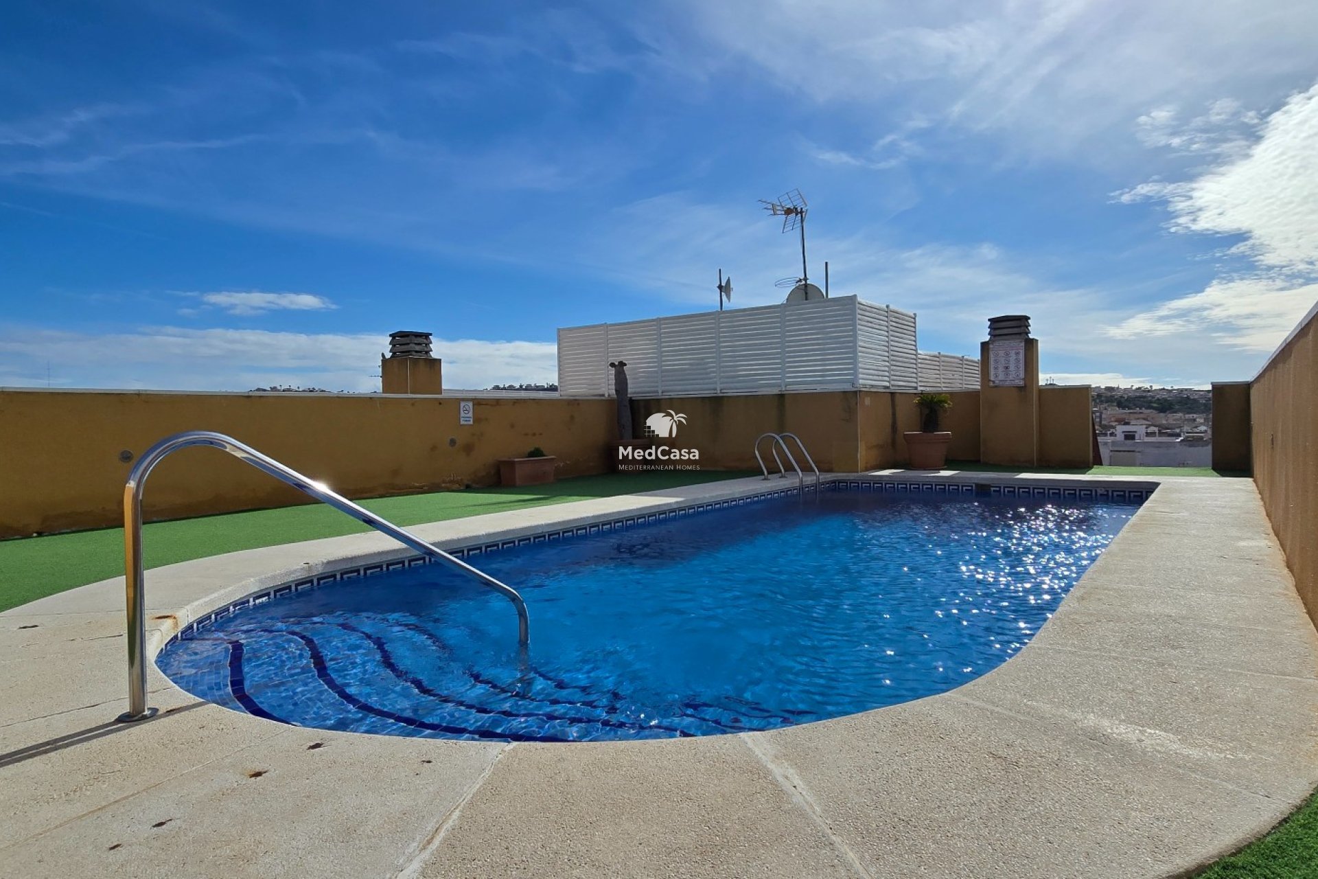 Resale - Ground floor apartment -
Formentera del Segura