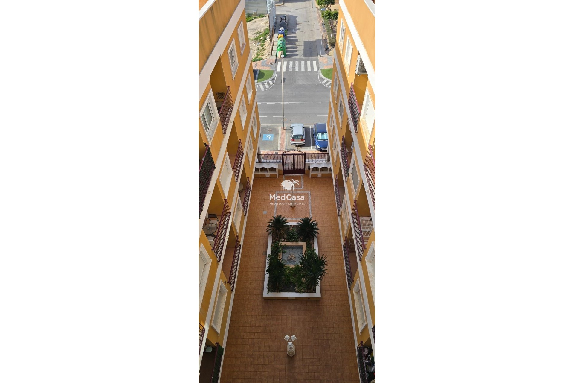 Resale - Ground floor apartment -
Formentera del Segura