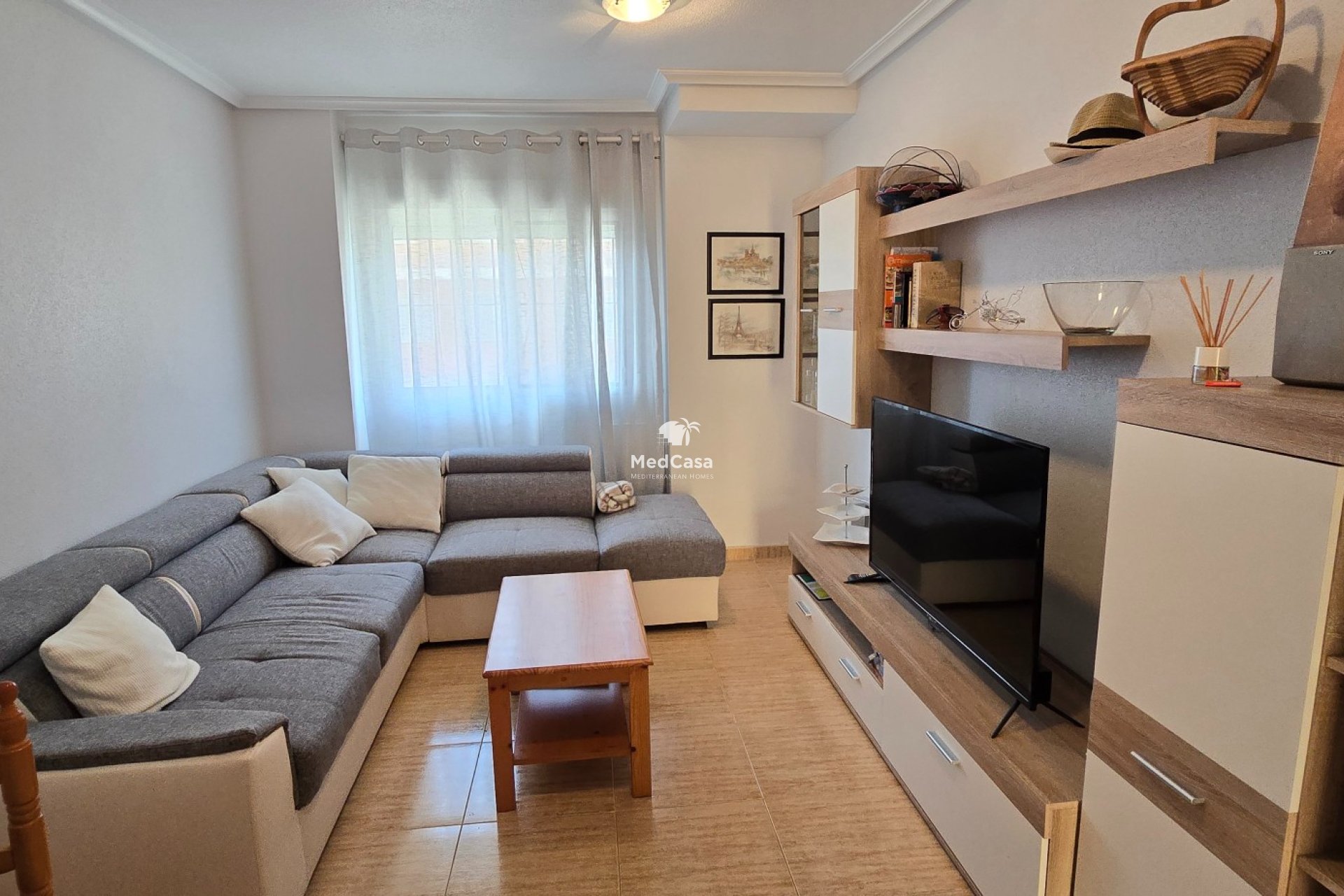Resale - Ground floor apartment -
Formentera del Segura