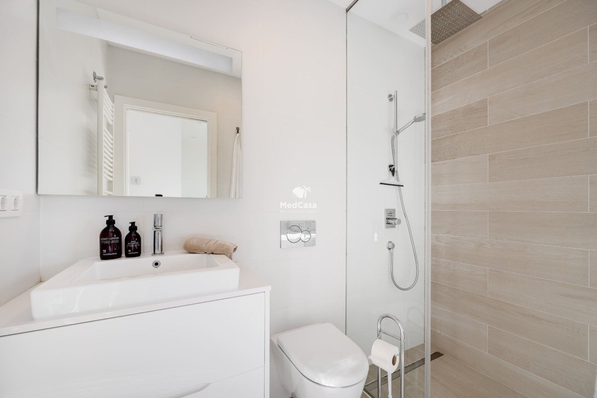 Resale - Ground floor apartment -
Golf Las Colinas