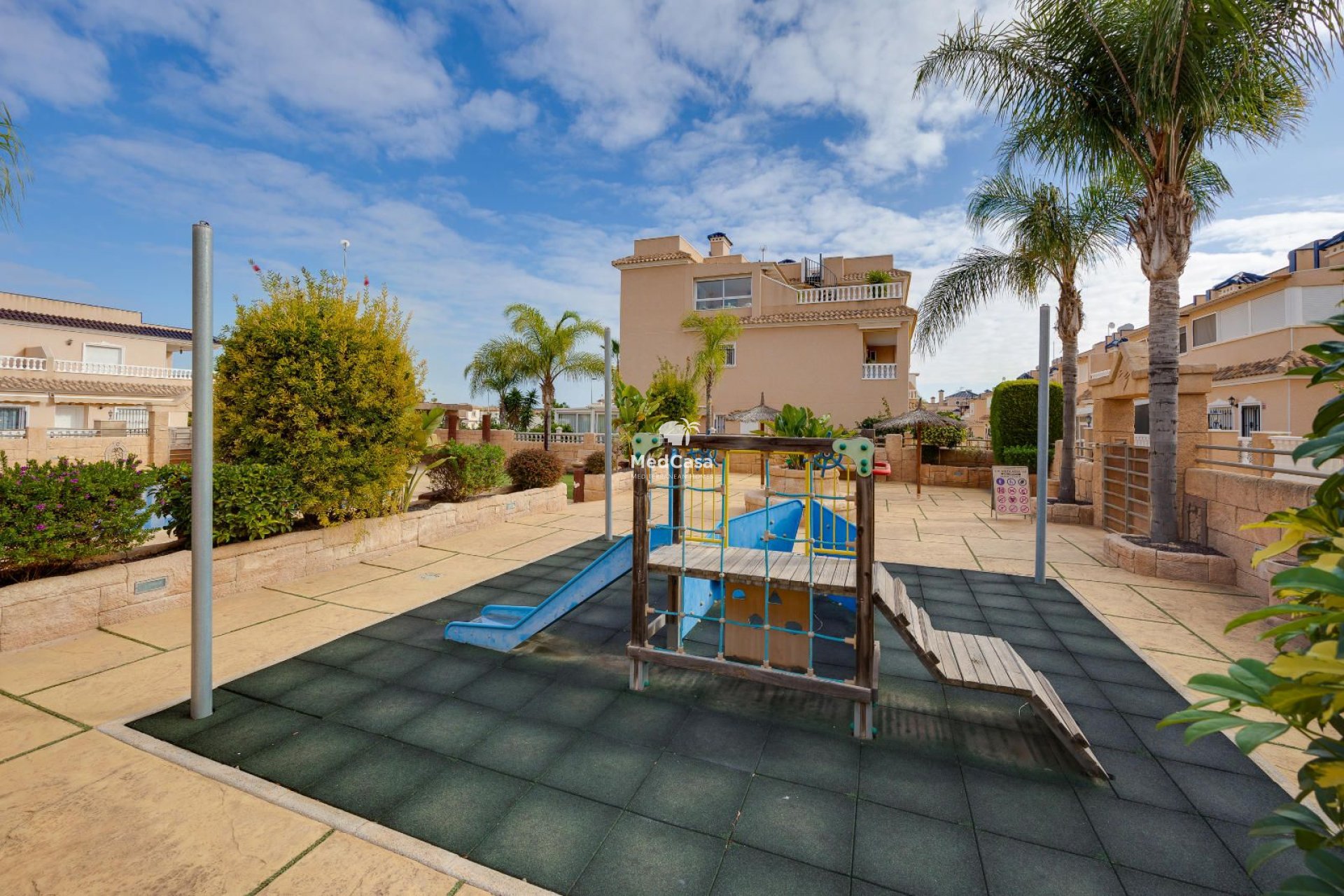 Resale - Ground floor apartment -
Orihuela Costa - Los dolses