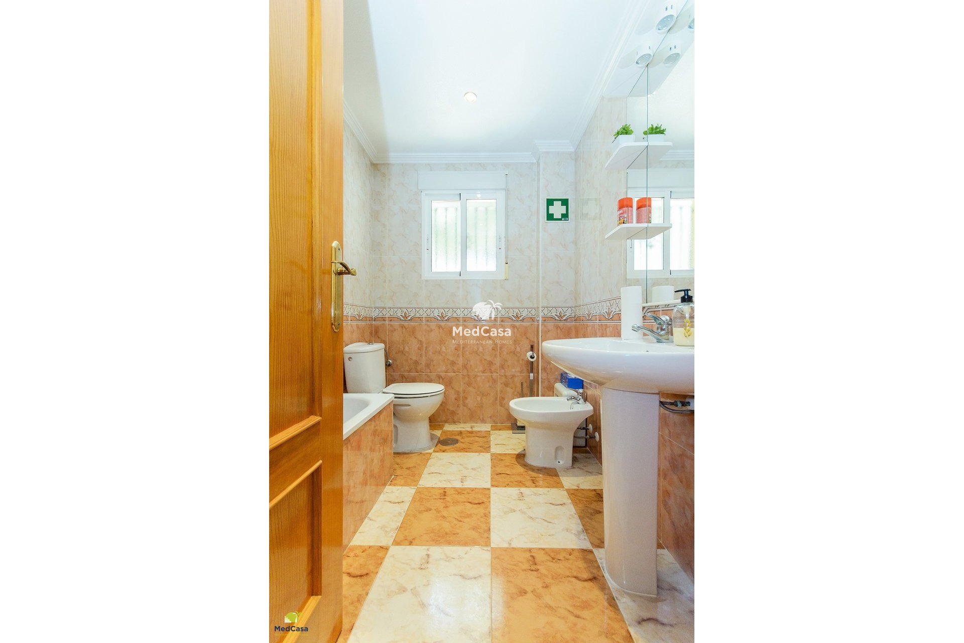 Resale - Ground floor apartment -
Orihuela Costa