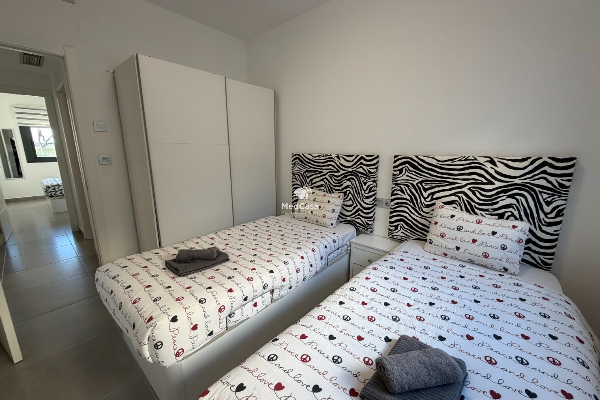 Resale - Ground floor apartment -
Pilar de la Horadada