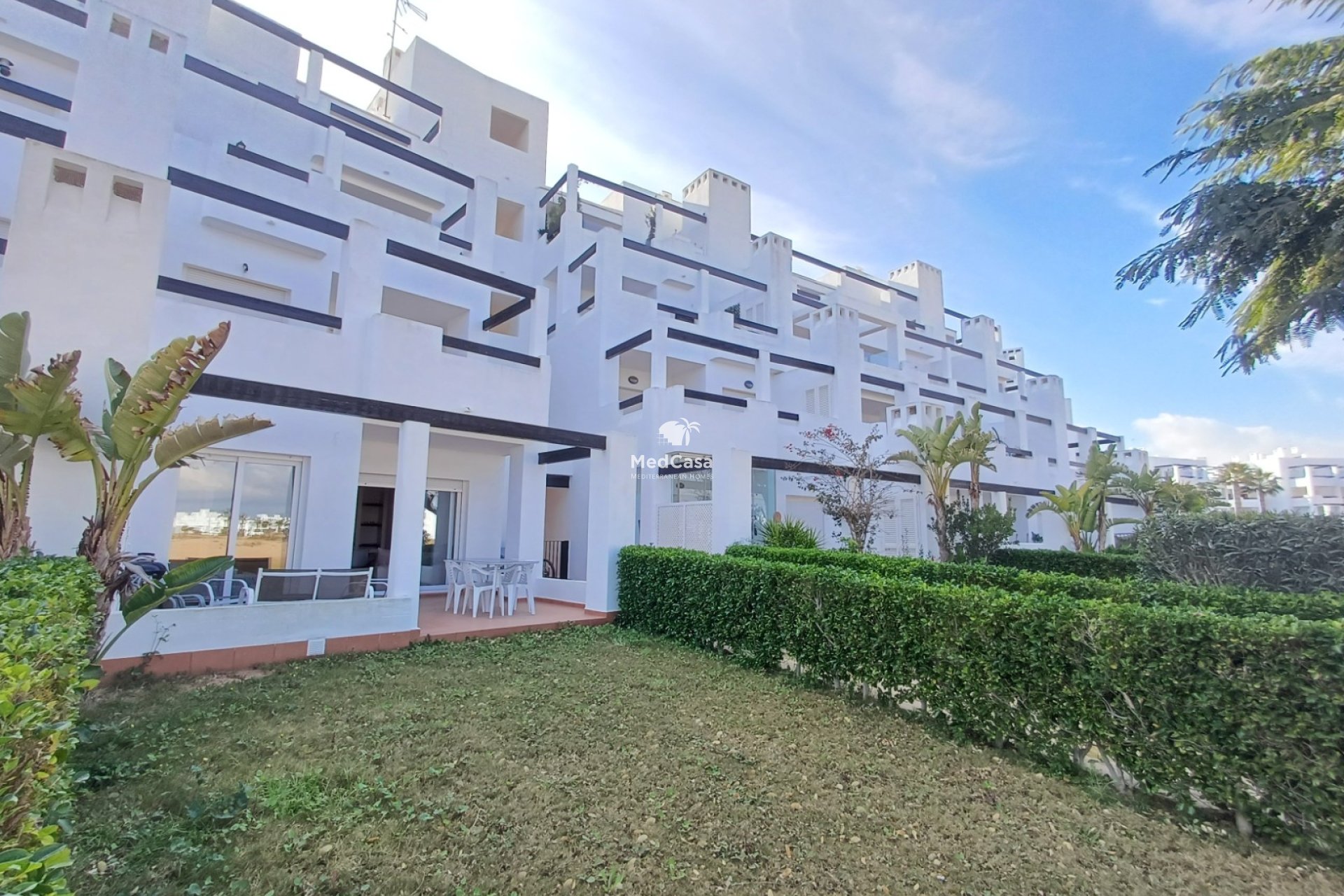 Resale - Ground floor apartment -
Roldan