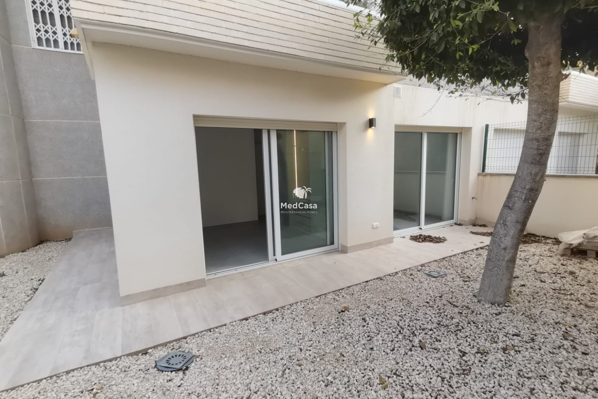 Resale - Ground floor apartment -
Torrevieja