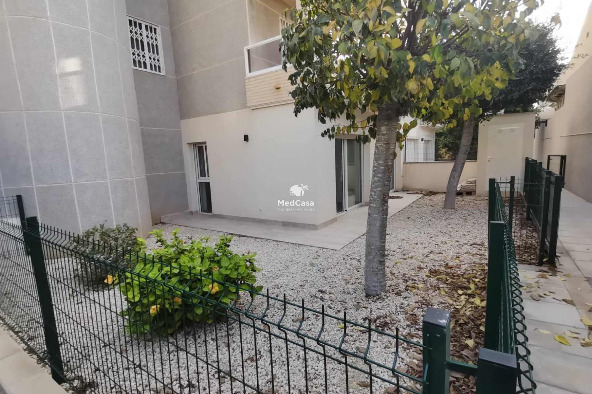 Resale - Ground floor apartment -
Torrevieja