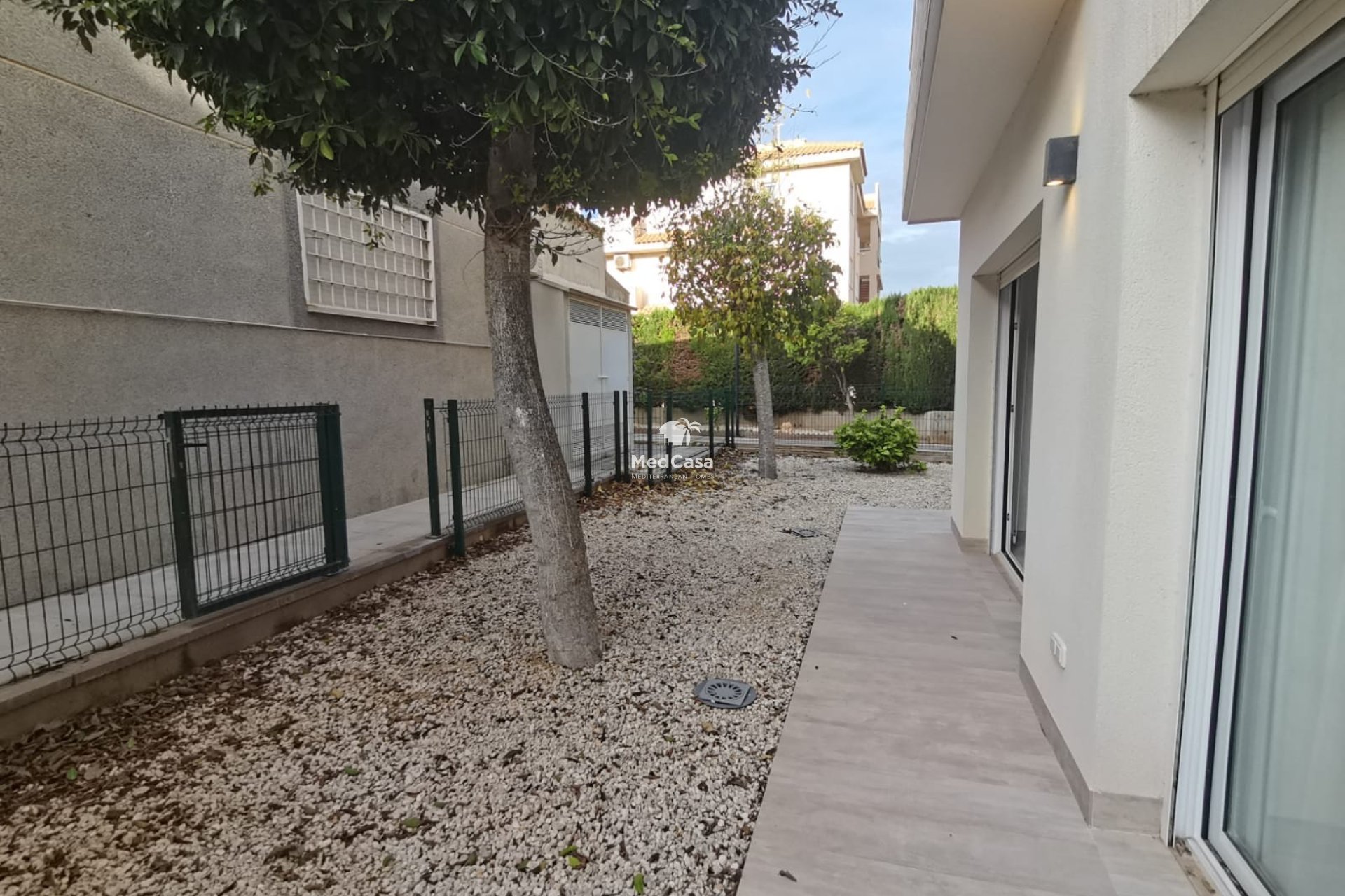 Resale - Ground floor apartment -
Torrevieja