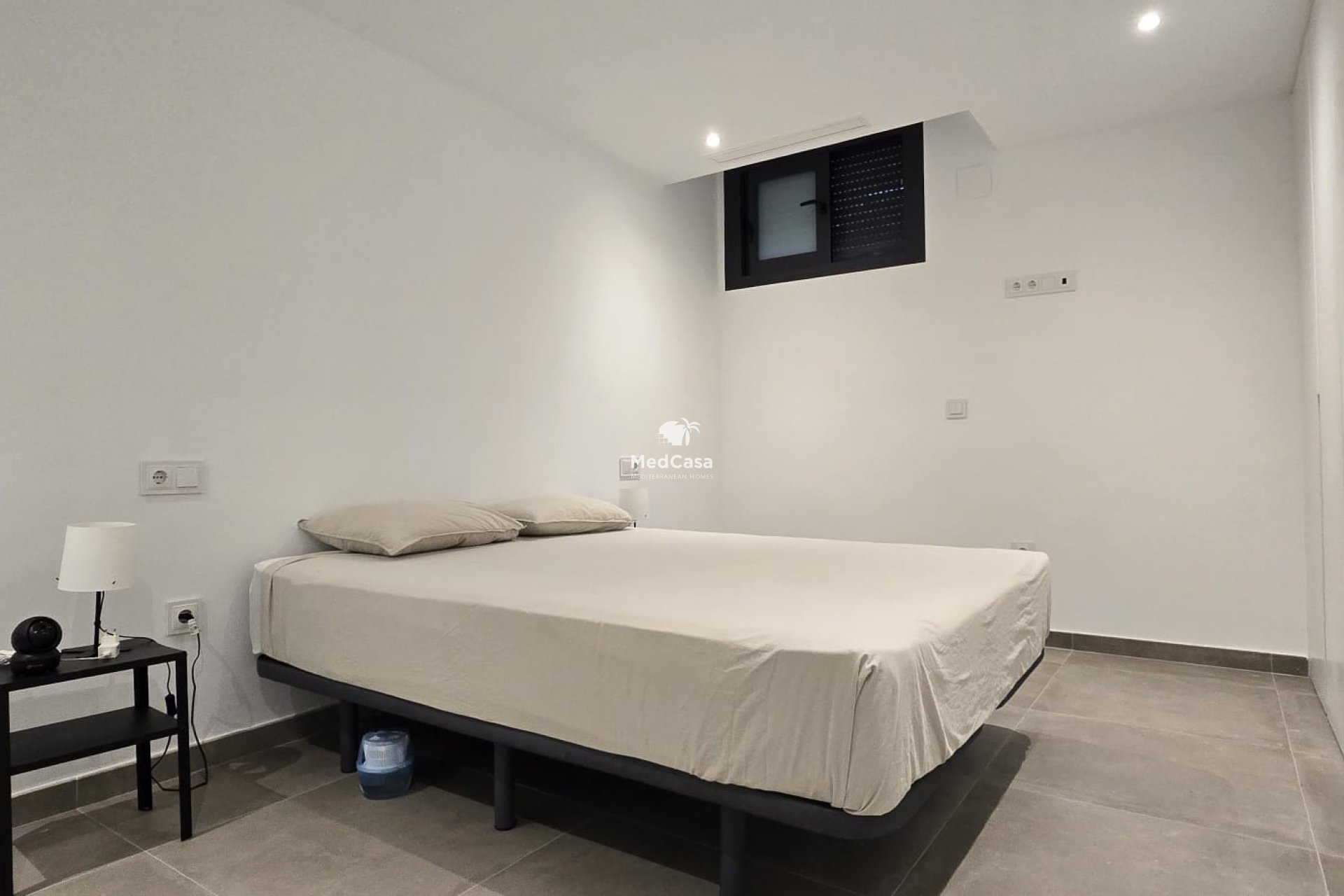 Resale - Semi detached  -
Dolores