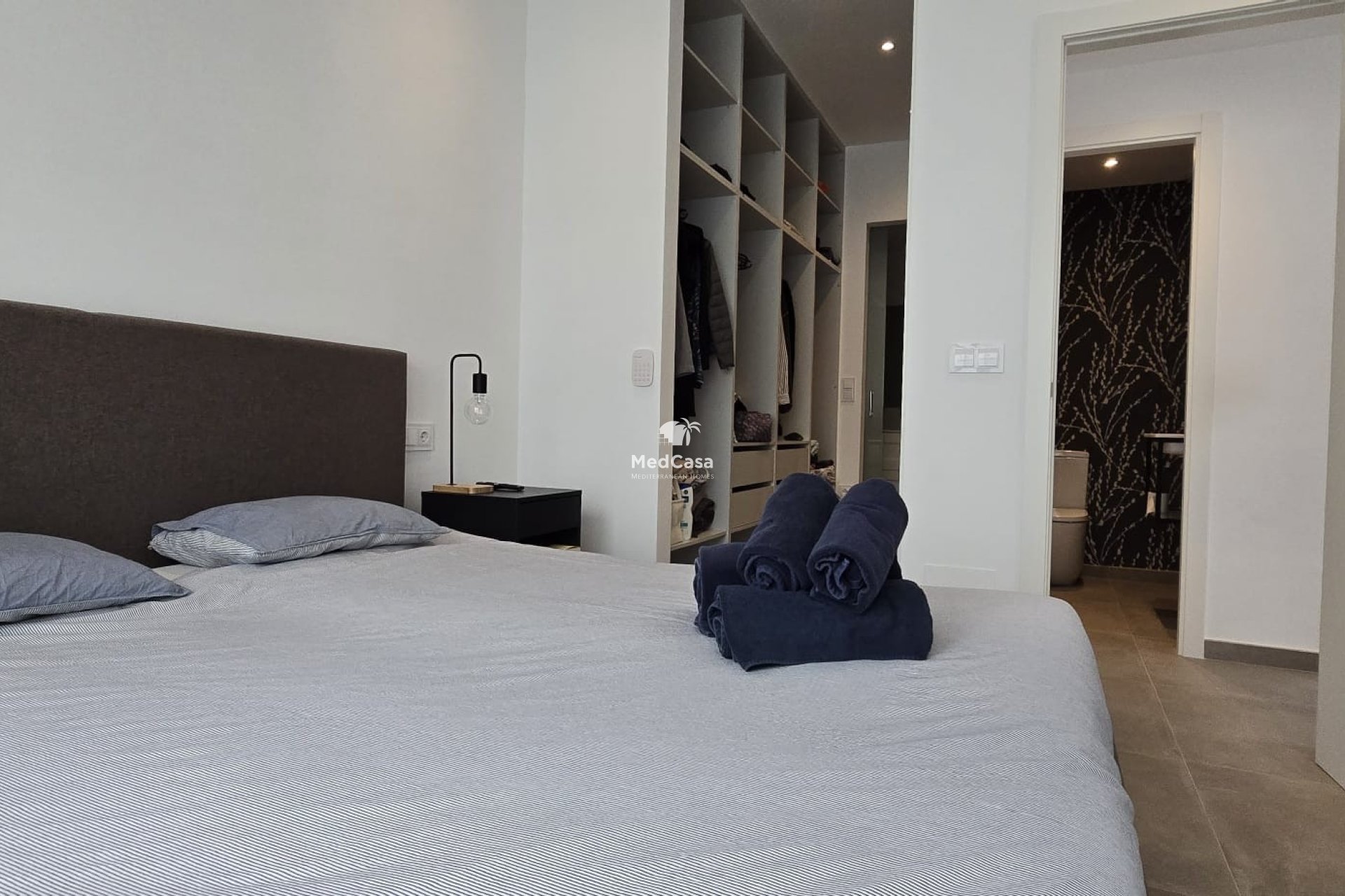 Resale - Semi detached  -
Dolores