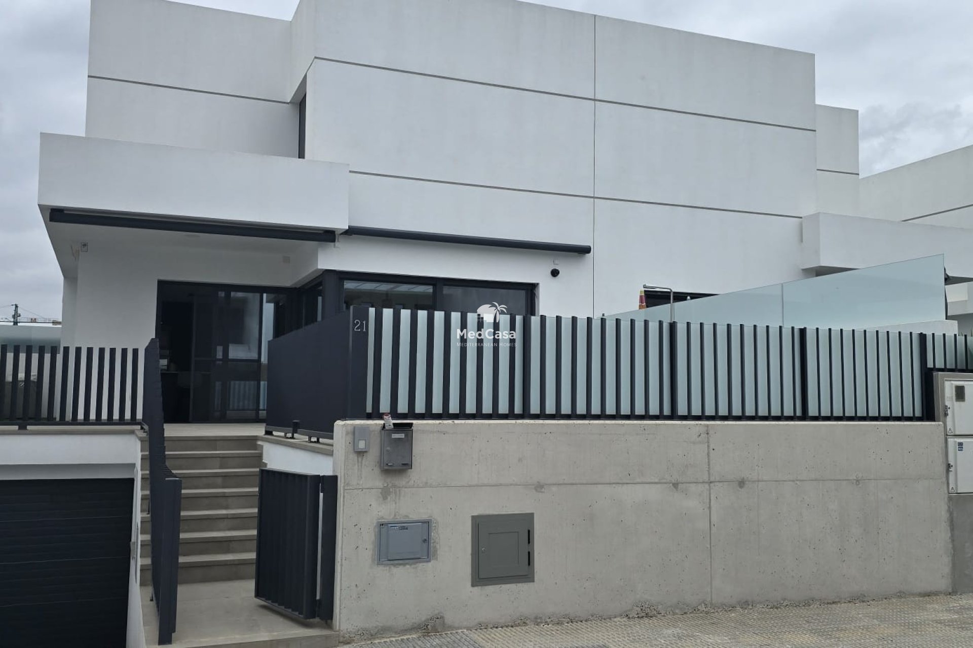 Resale - Semi detached  -
Dolores
