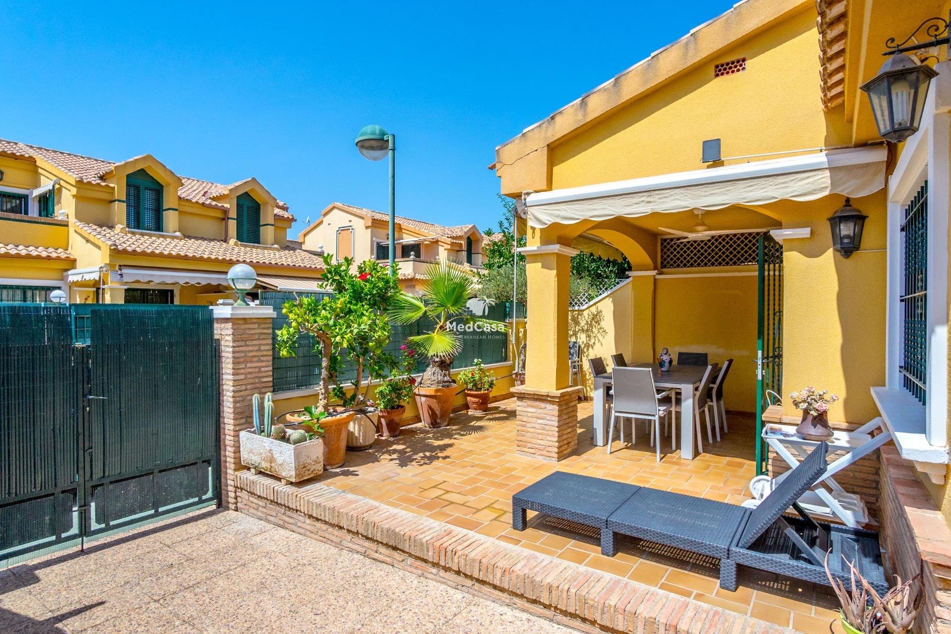 Resale - Semi detached  -
Orihuela Costa - Campoamor