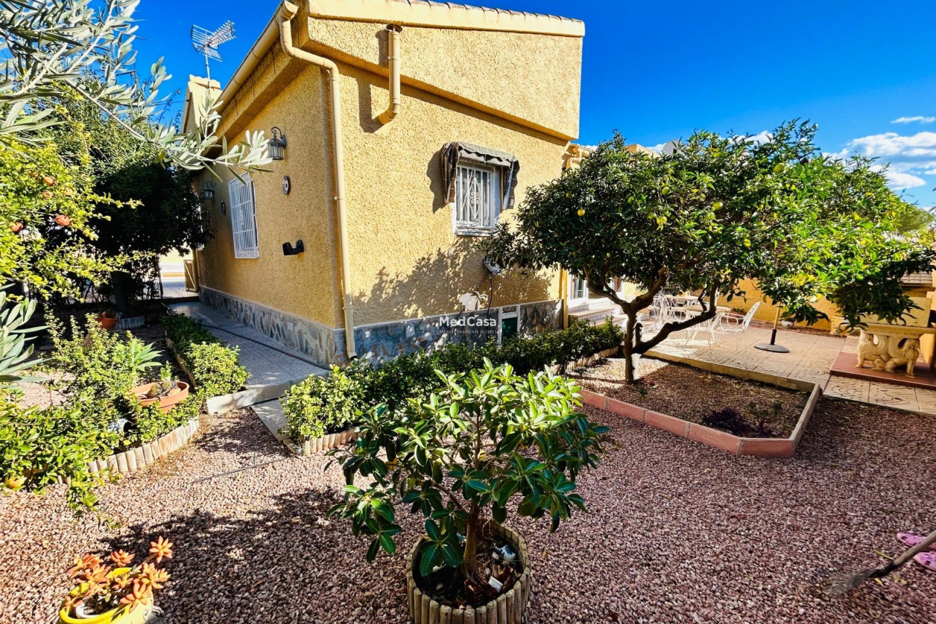 Resale - Semi - Detached Villa -
Torrevieja - San Luis