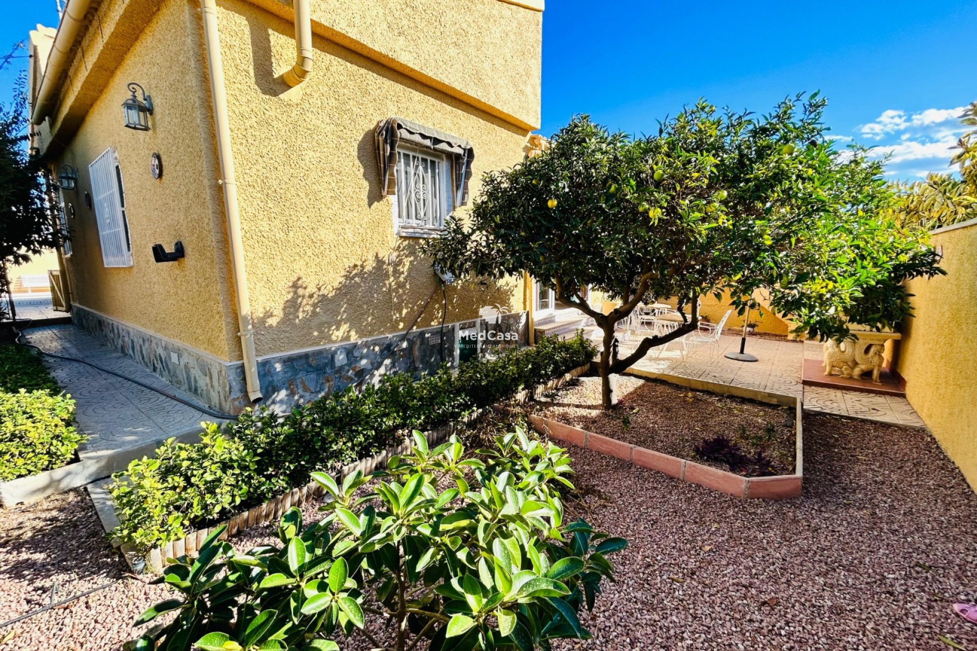 Resale - Semi - Detached Villa -
Torrevieja - San Luis