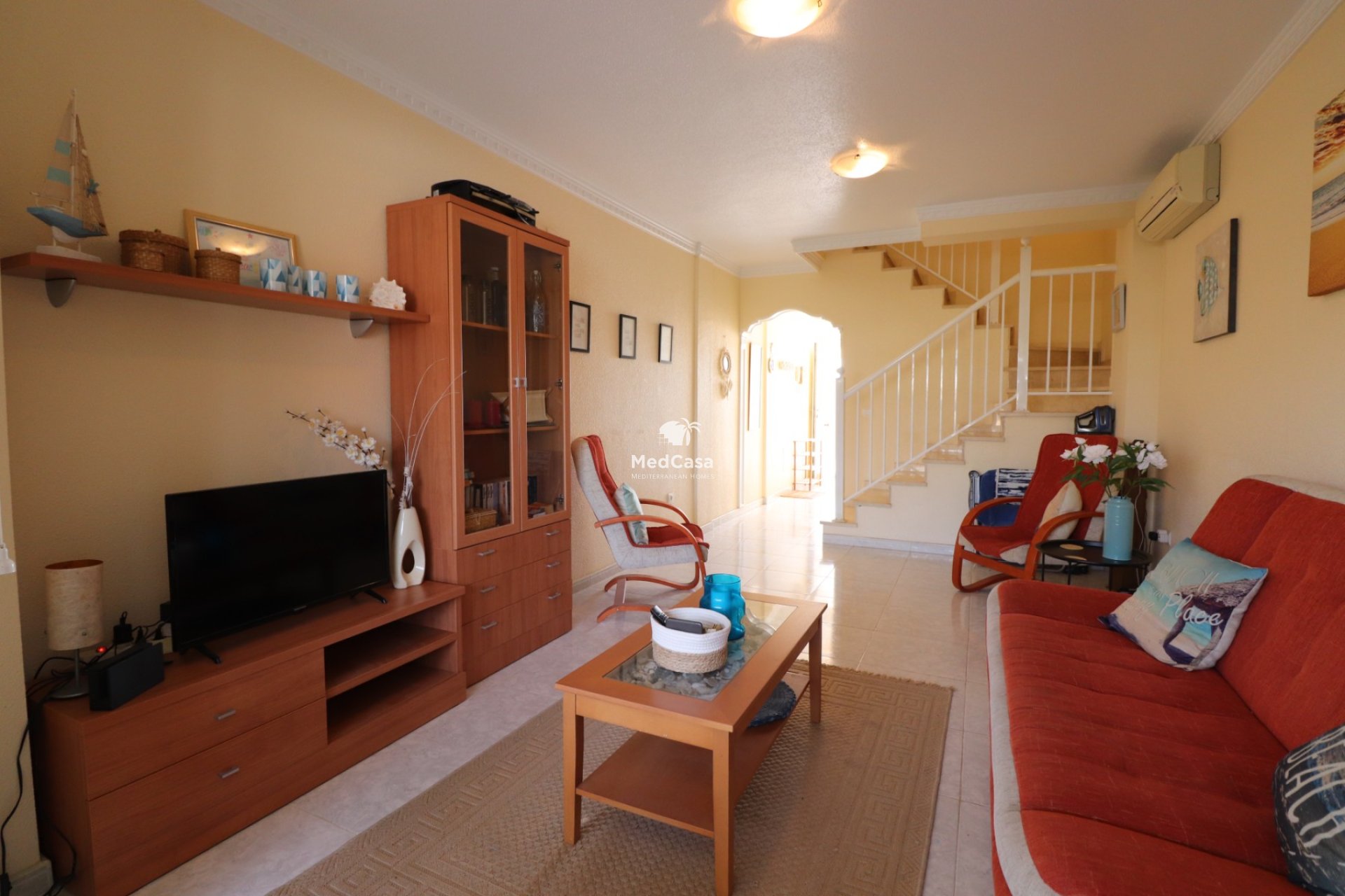 Resale - Townhouse -
Benijofar