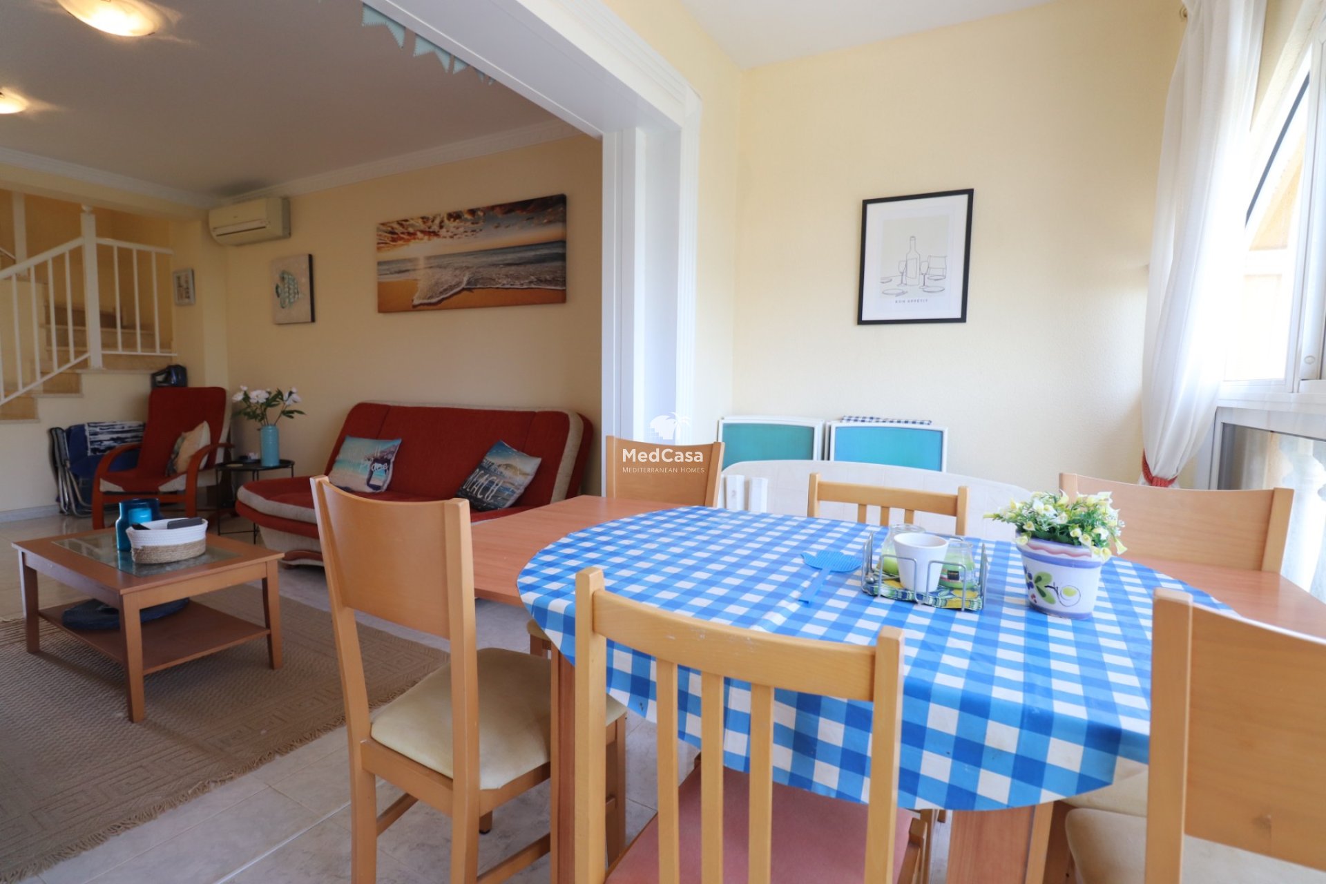 Resale - Townhouse -
Benijofar